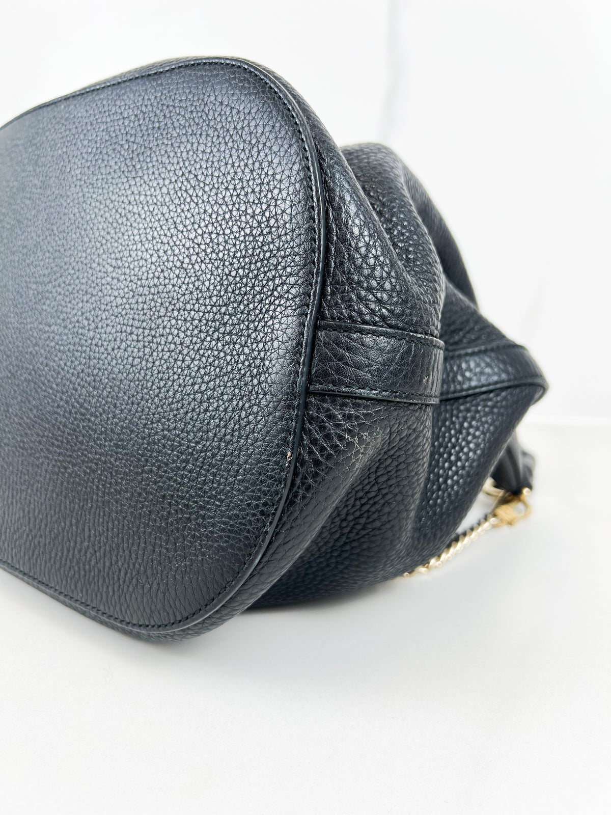 Gucci Miss Bamboo Bucket Bag in Black Grained Leather