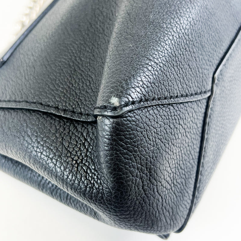 Louis Vuitton Lock me Satchel Chain Bag