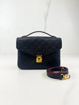 Louis Vuitton Pochette Metis in Marine Rouge