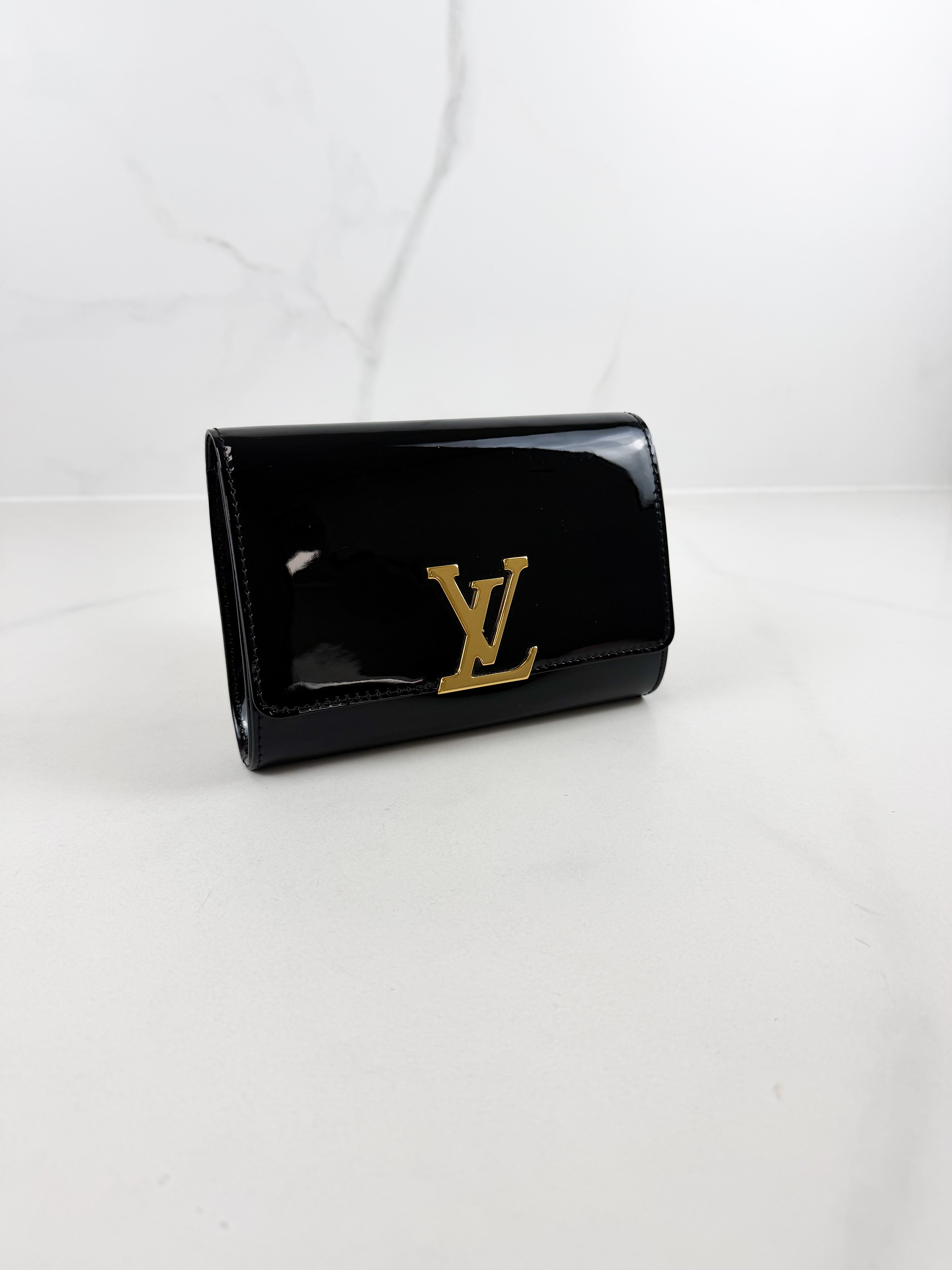 Louis Vuitton Patent Black St Louise Chain Bag