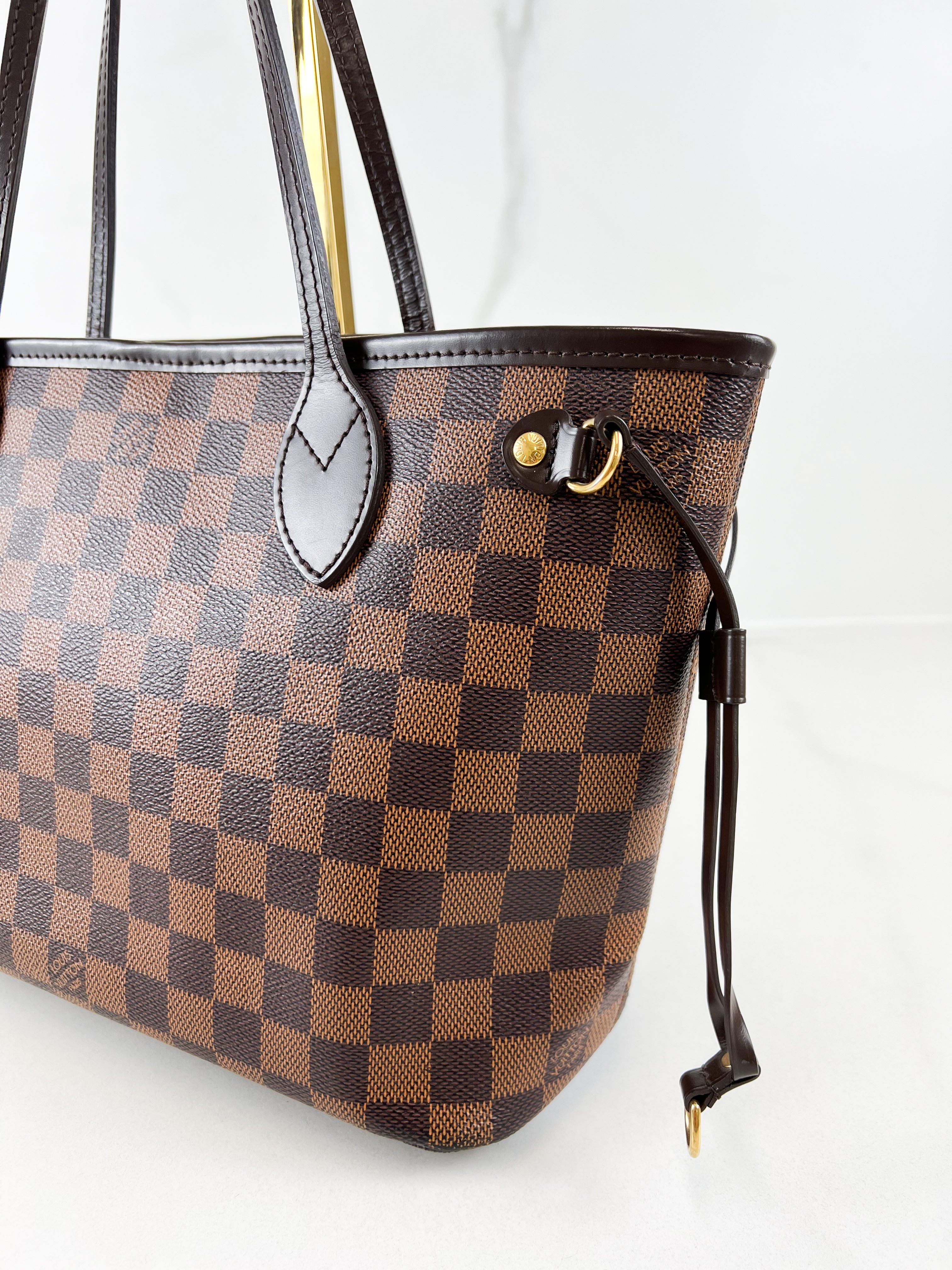 Louis Vuitton Damier Ebene Neverfull PM