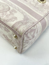 Christian Dior Lady Dior Medium Lady D-Lite Bag