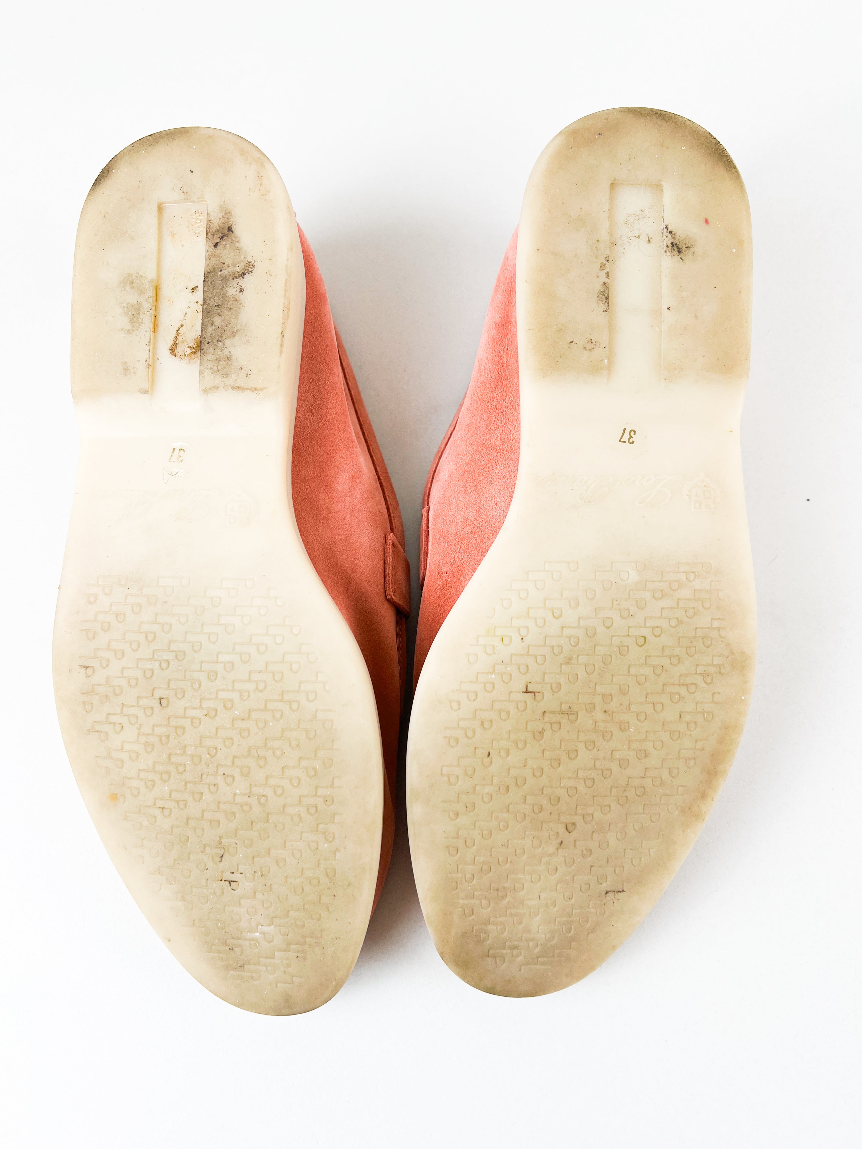 Loro Piana Summer Charms Walk 37 Coral Pink