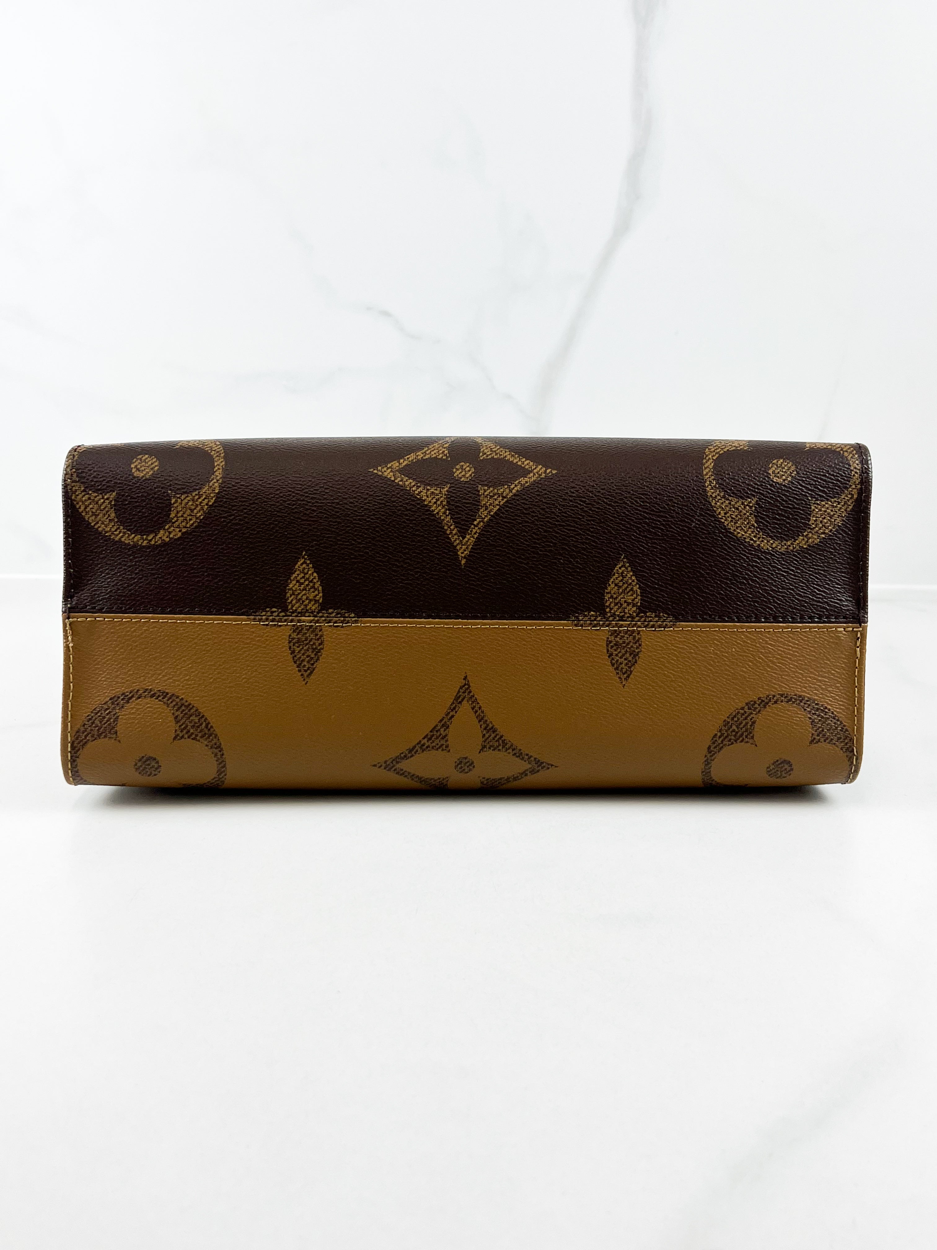 Louis Vuitton Reverse Onthego MM
