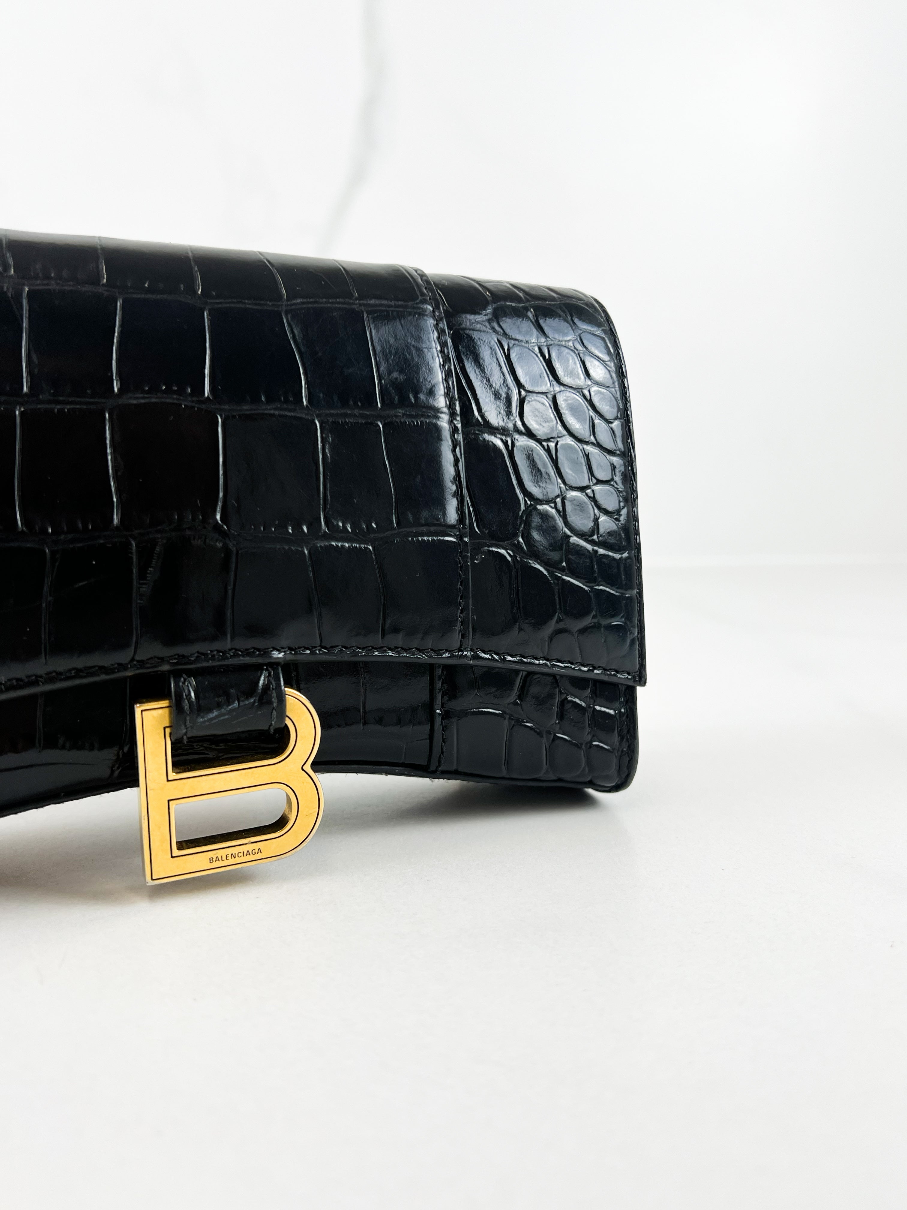 Balenciaga Hourglass Wallet on Chain In Black