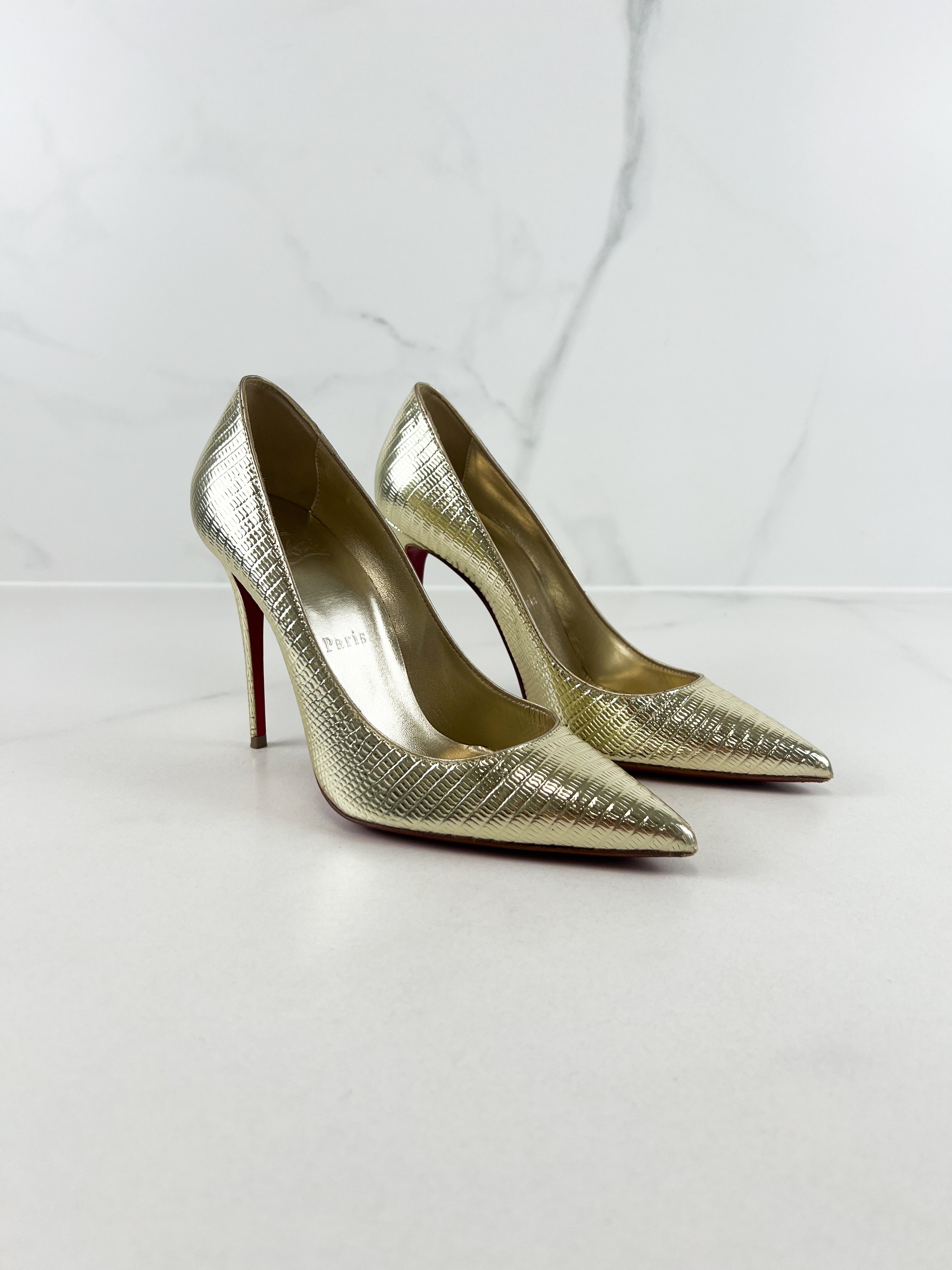 Christian Louboutin So Kate Pump in Gold-Toned Textured Leather Size 36.5