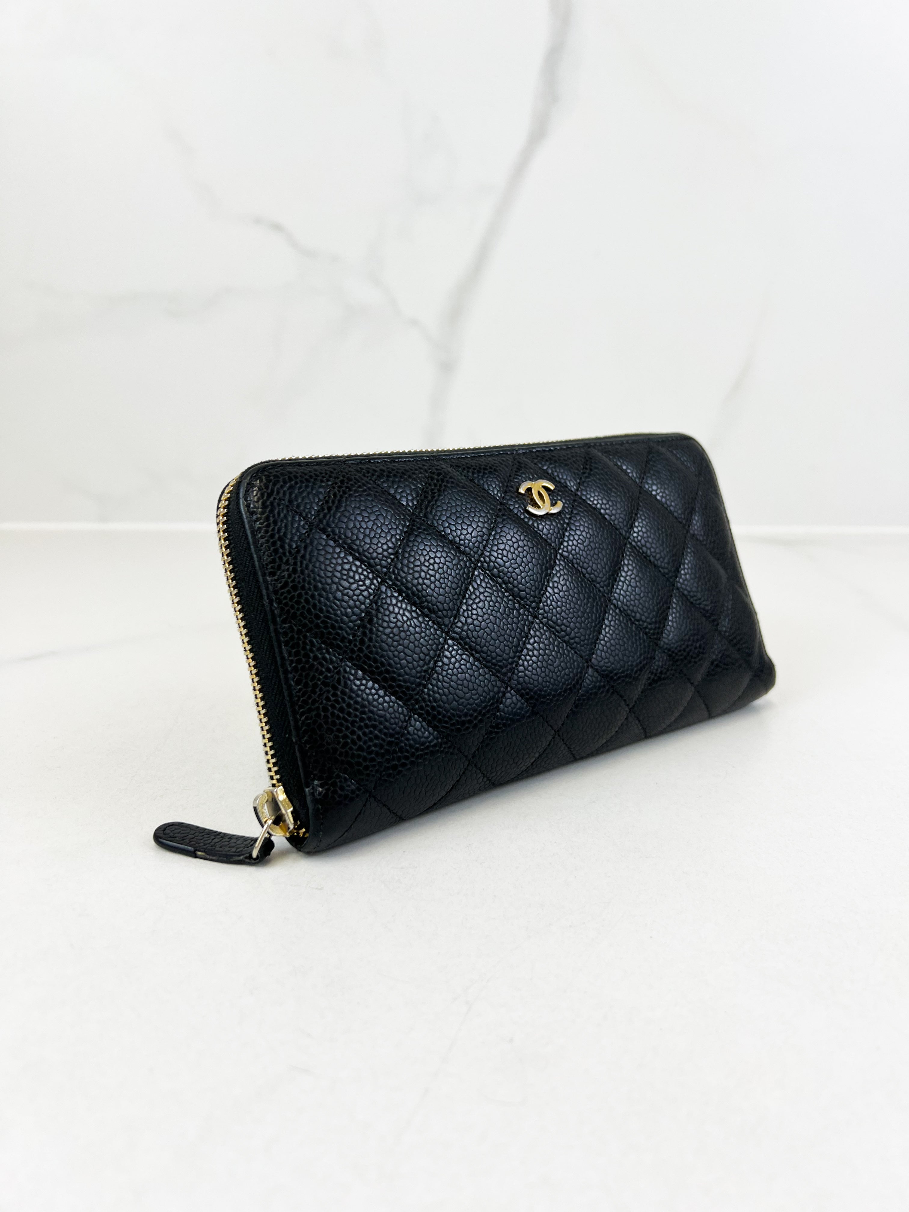 Chanel Classic Caviar Zip Around CC Wallet
