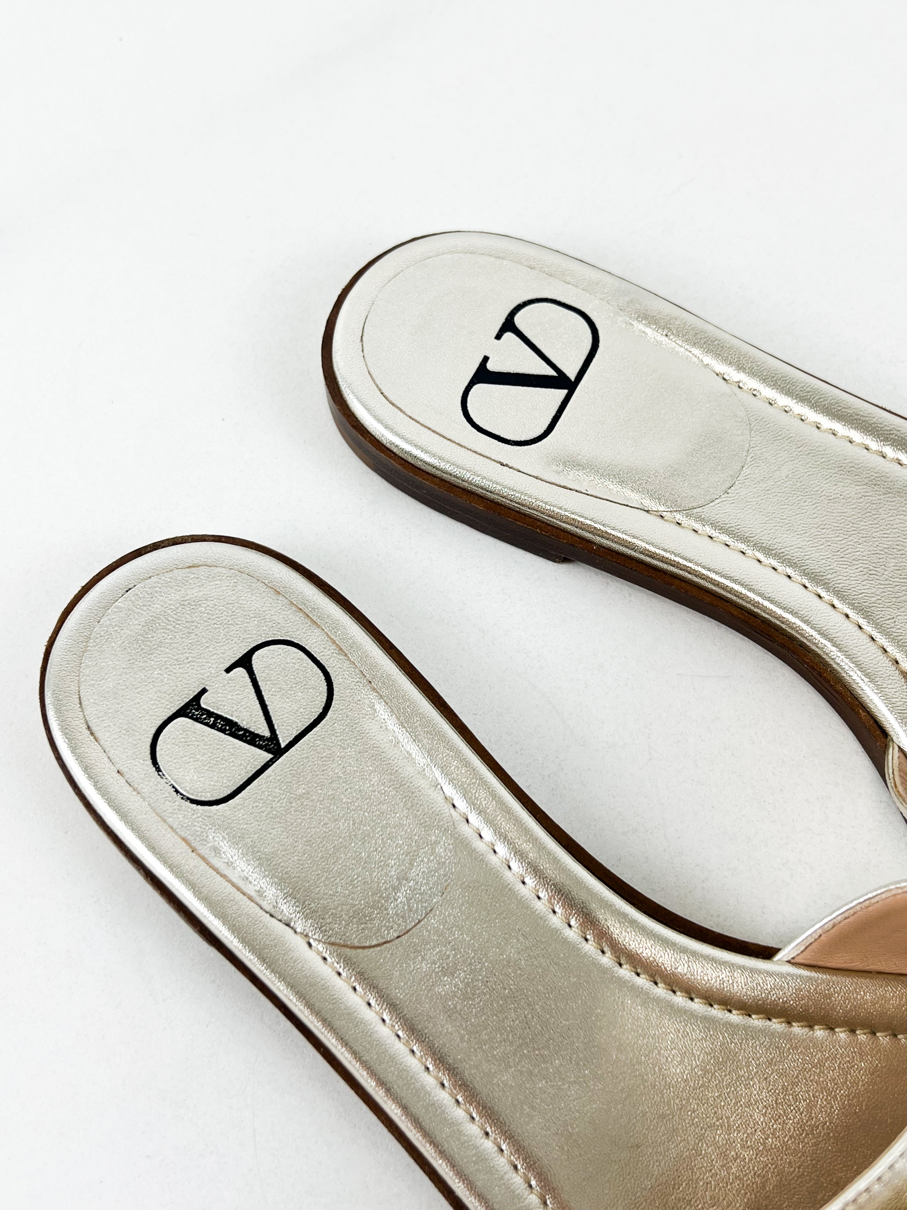 Valentino Garavani VLogo Slide in Metallic Leather Size 38