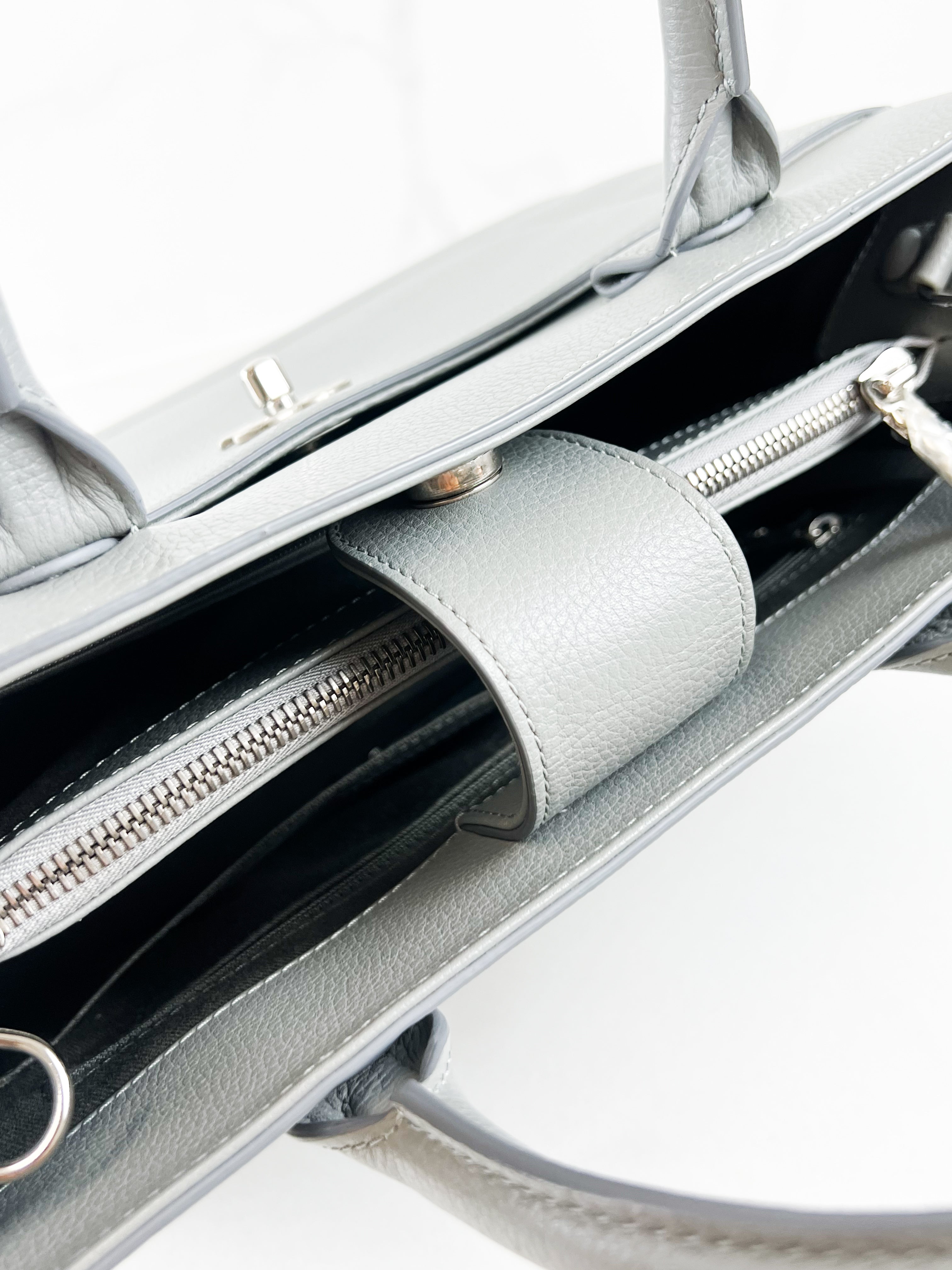 Chanel Neo Executive Tote in Grey Grained Calsfskin