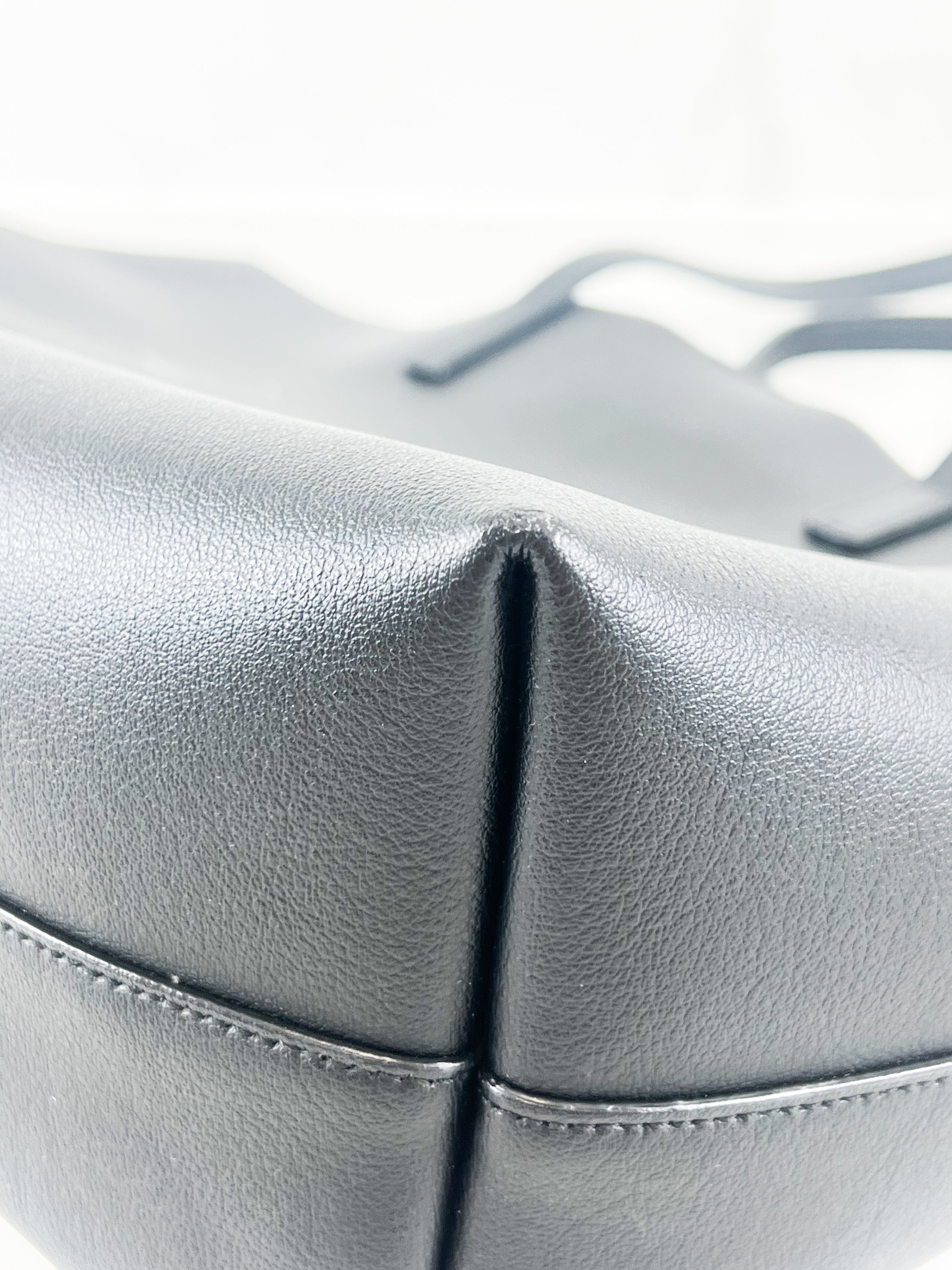 Saint Laurent E/W Shopper Tote in Black Supple Leather