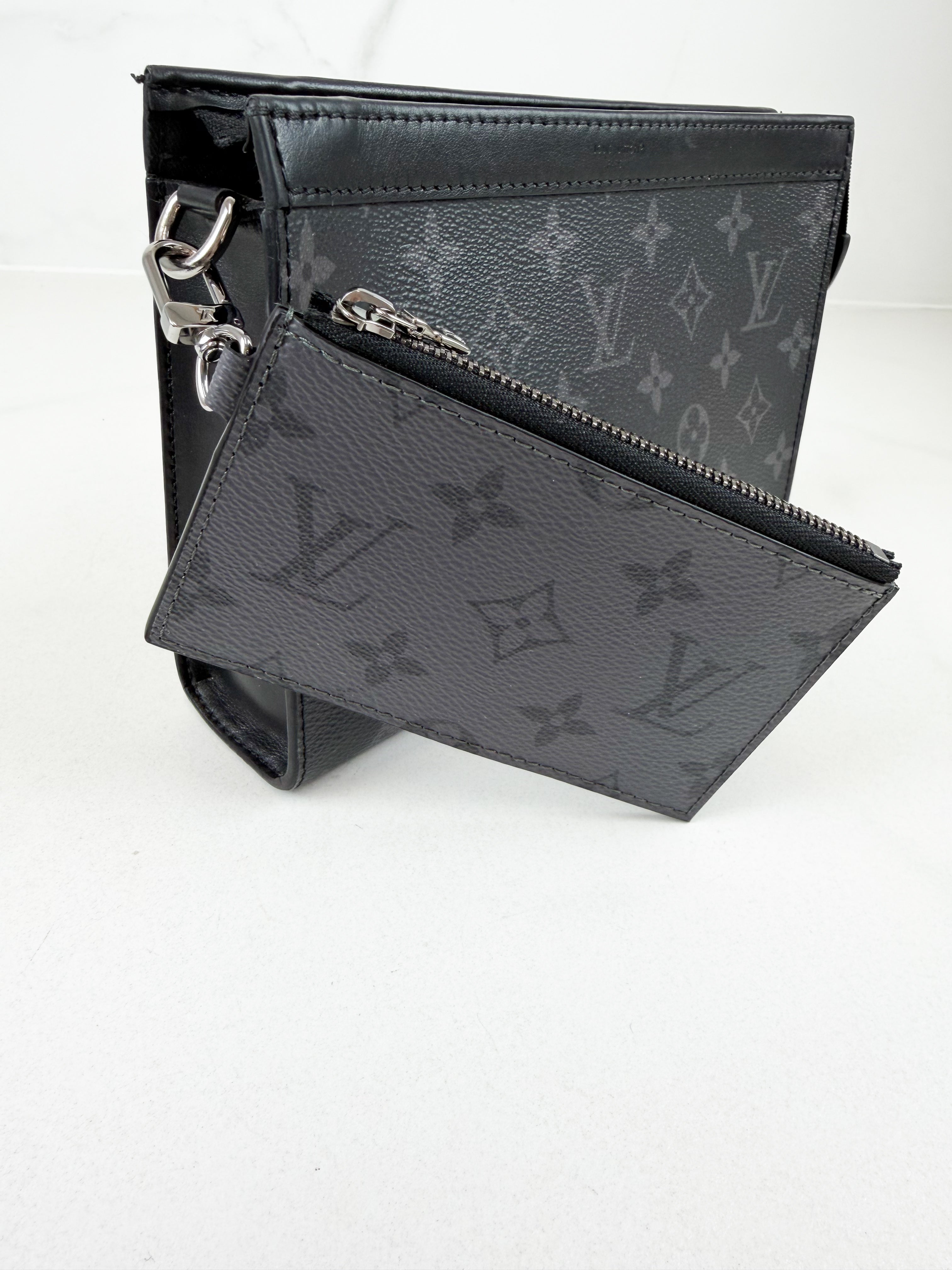 Louis Vuitton Gaston Wearable Wallet