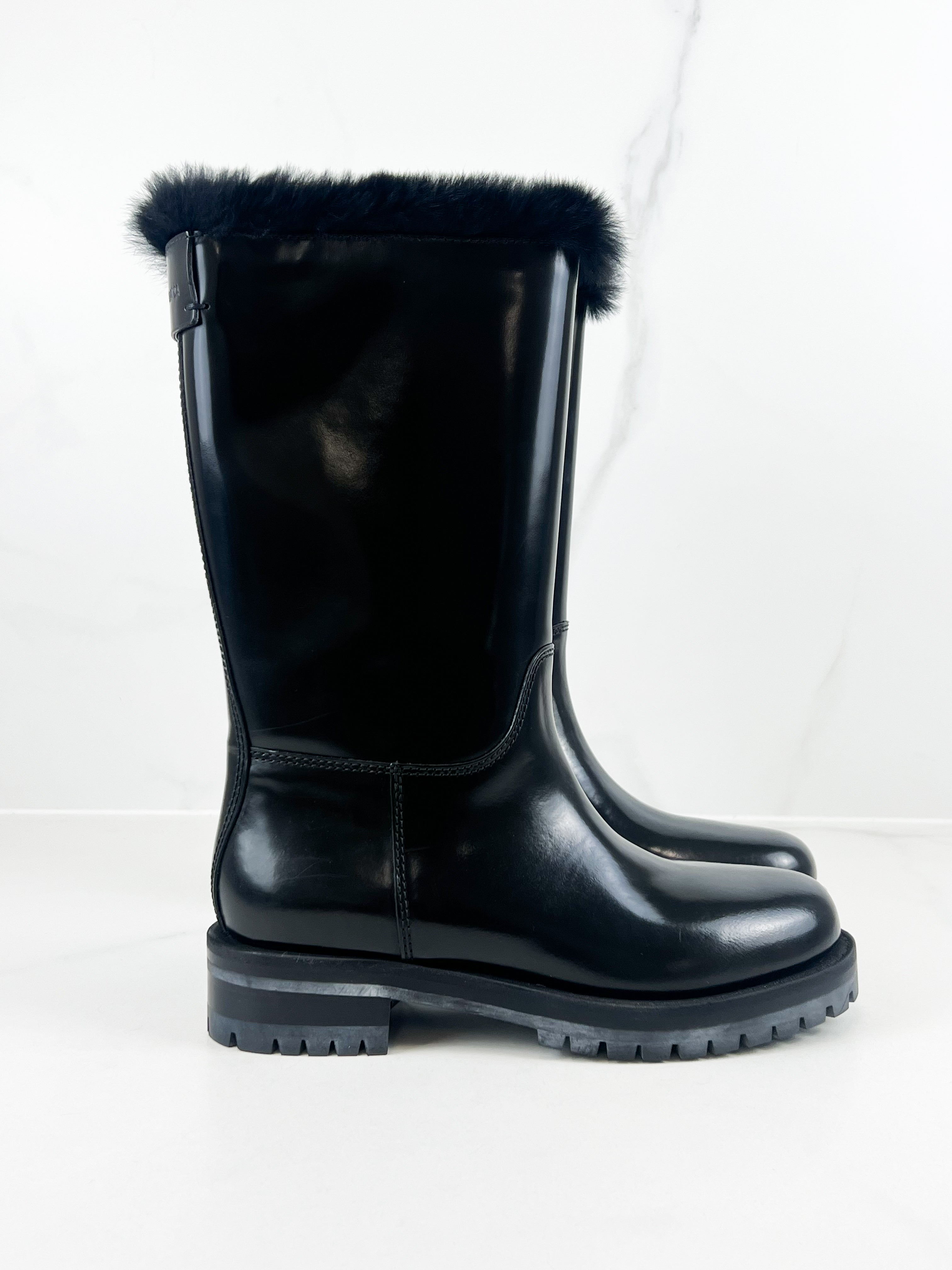 Dolce & Gabbana Black Shiny Leather Boots with Fur detail