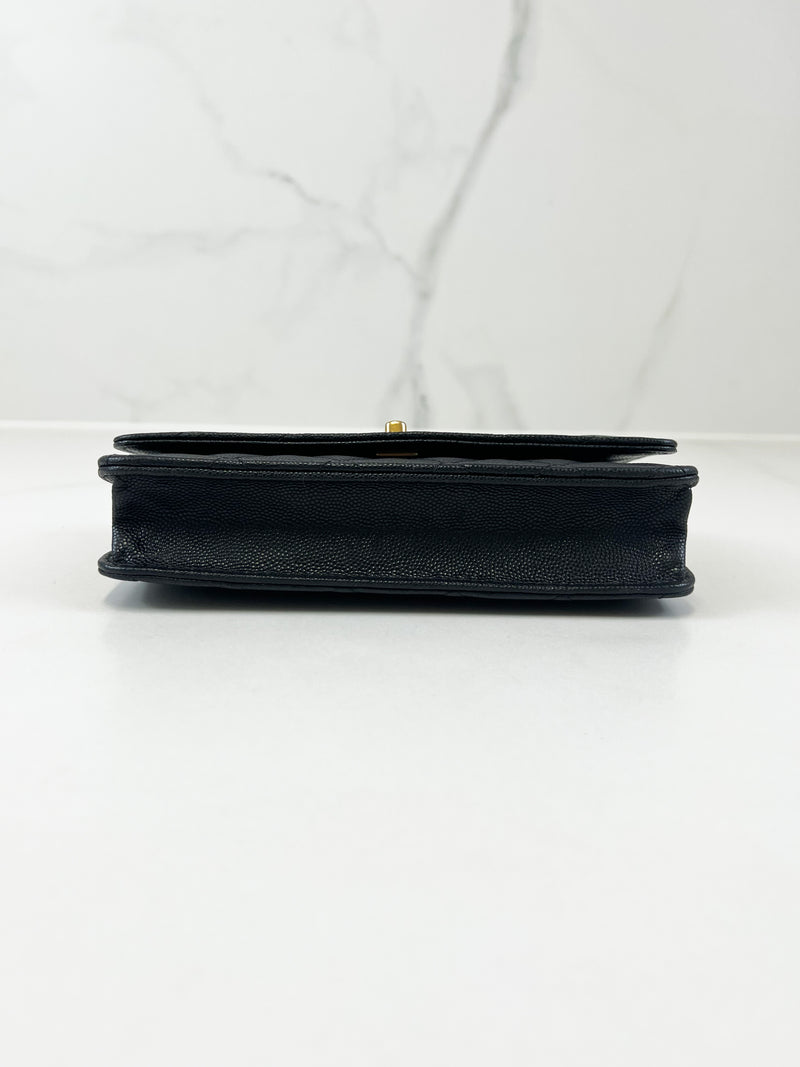 Chanel Black Caviar CC Classic Wallet On Chain GHW