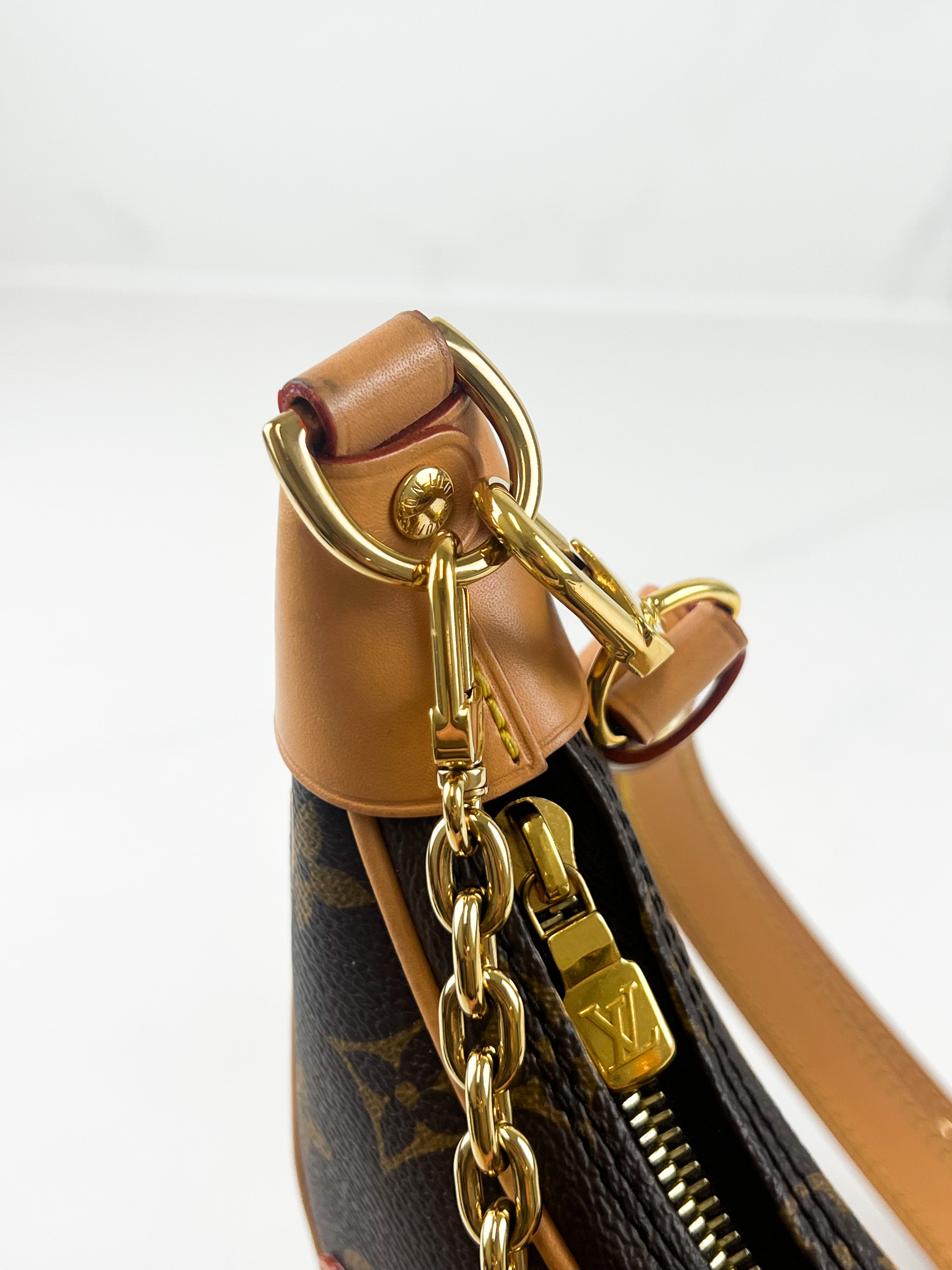 Louis Vuitton Loop Monogram