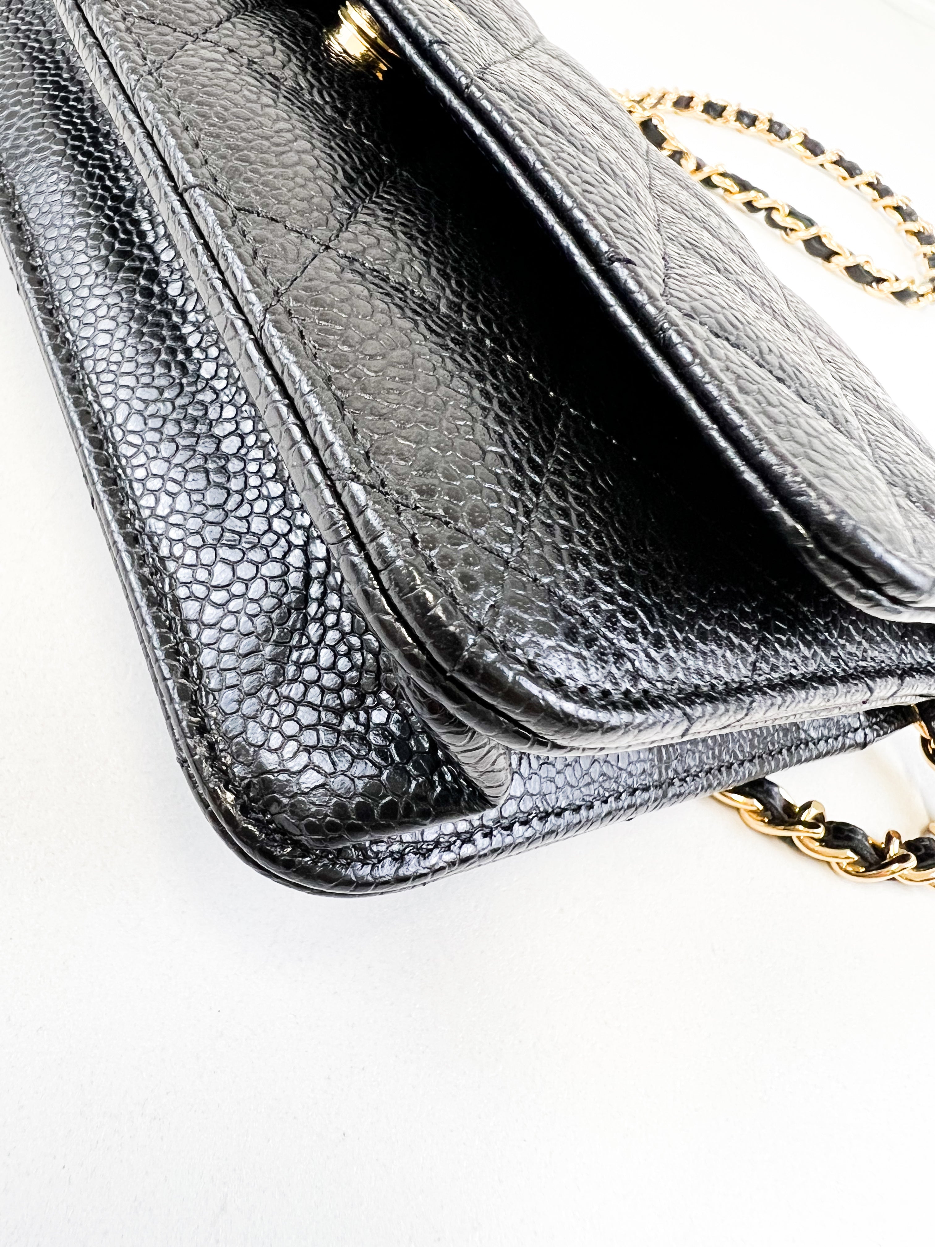 Chanel Black Caviar CC Classic Wallet On Chain GHW
