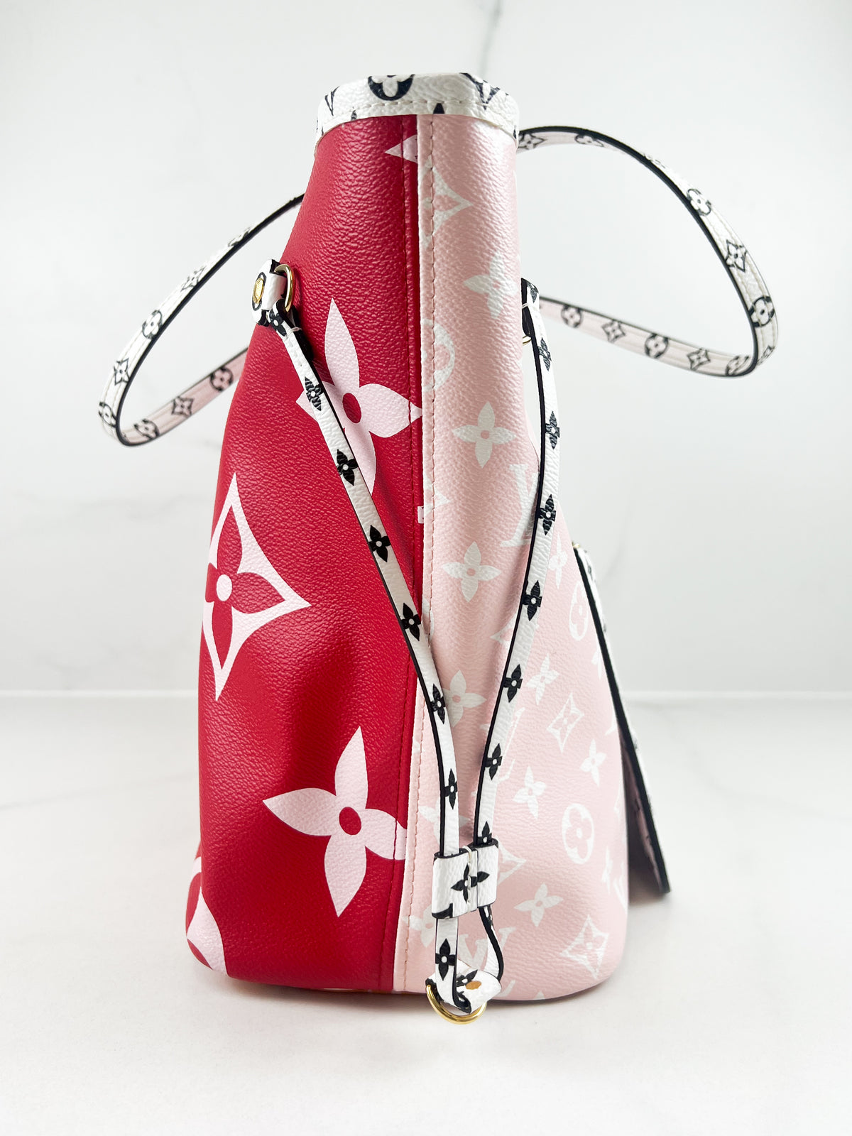 Louis Vuitton Neverfull MM Limited-edition Rouge Giant Monogram Canvas