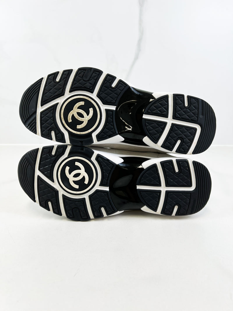 Chanel CC Tweed White/Silver Iridescent Sneaker Size 40