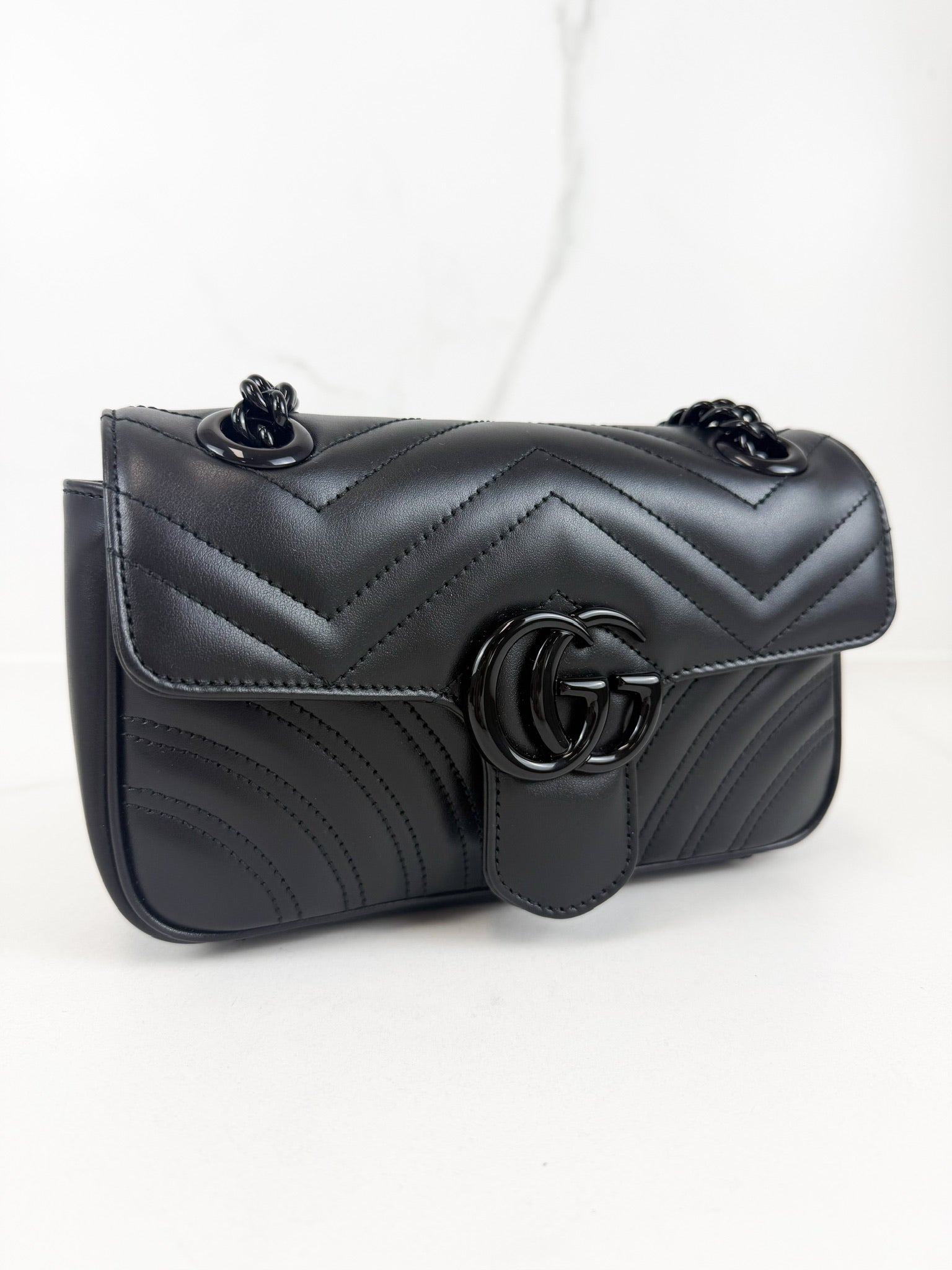Gucci GG Marmont Matelasse Small Flap Shoulder Bag