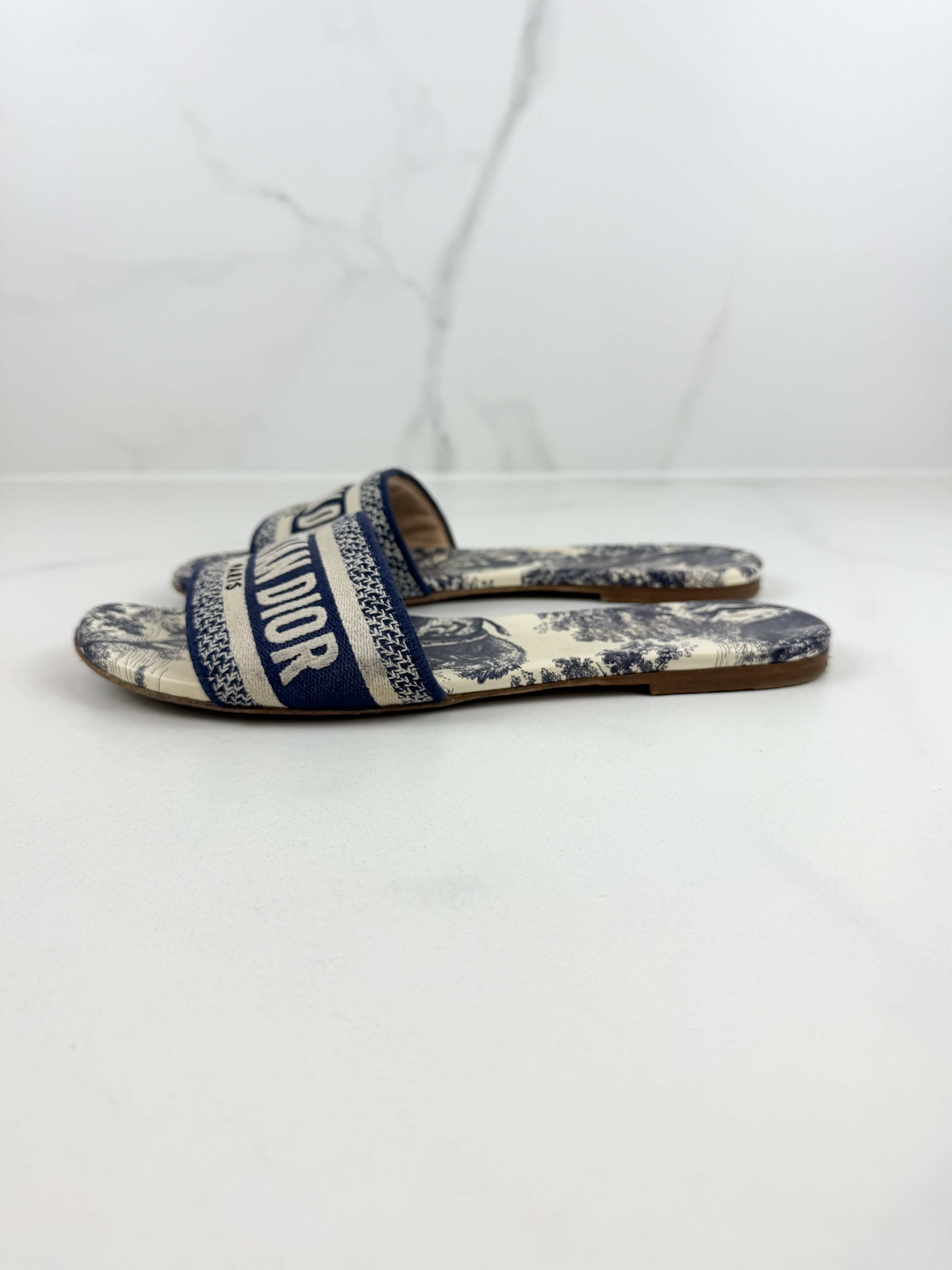 Christian Dior Navy Dway Slides Size 39