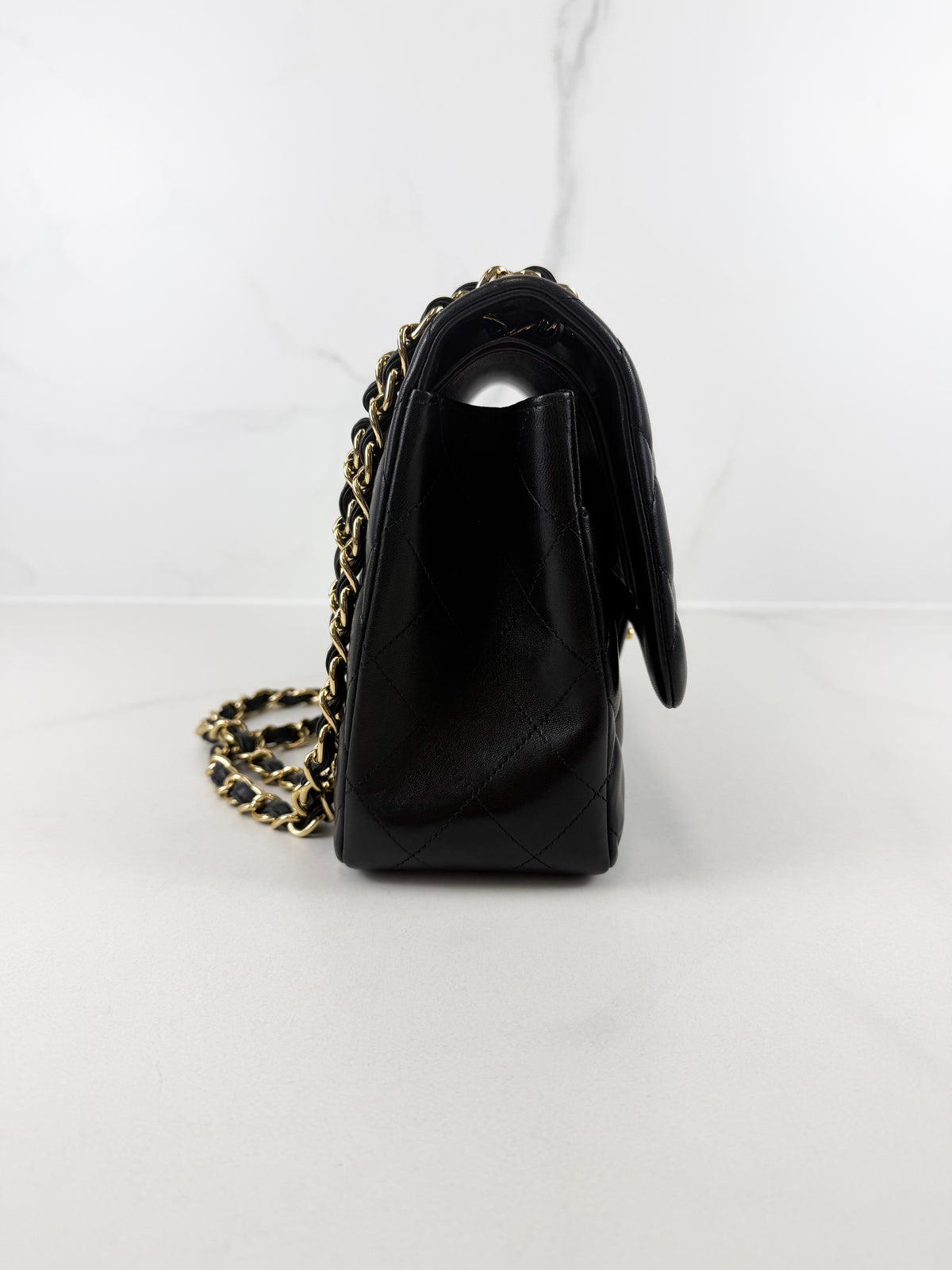 Chanel Jumbo Black Classic Double Flap Calfskin Shoulder Bag with GHW