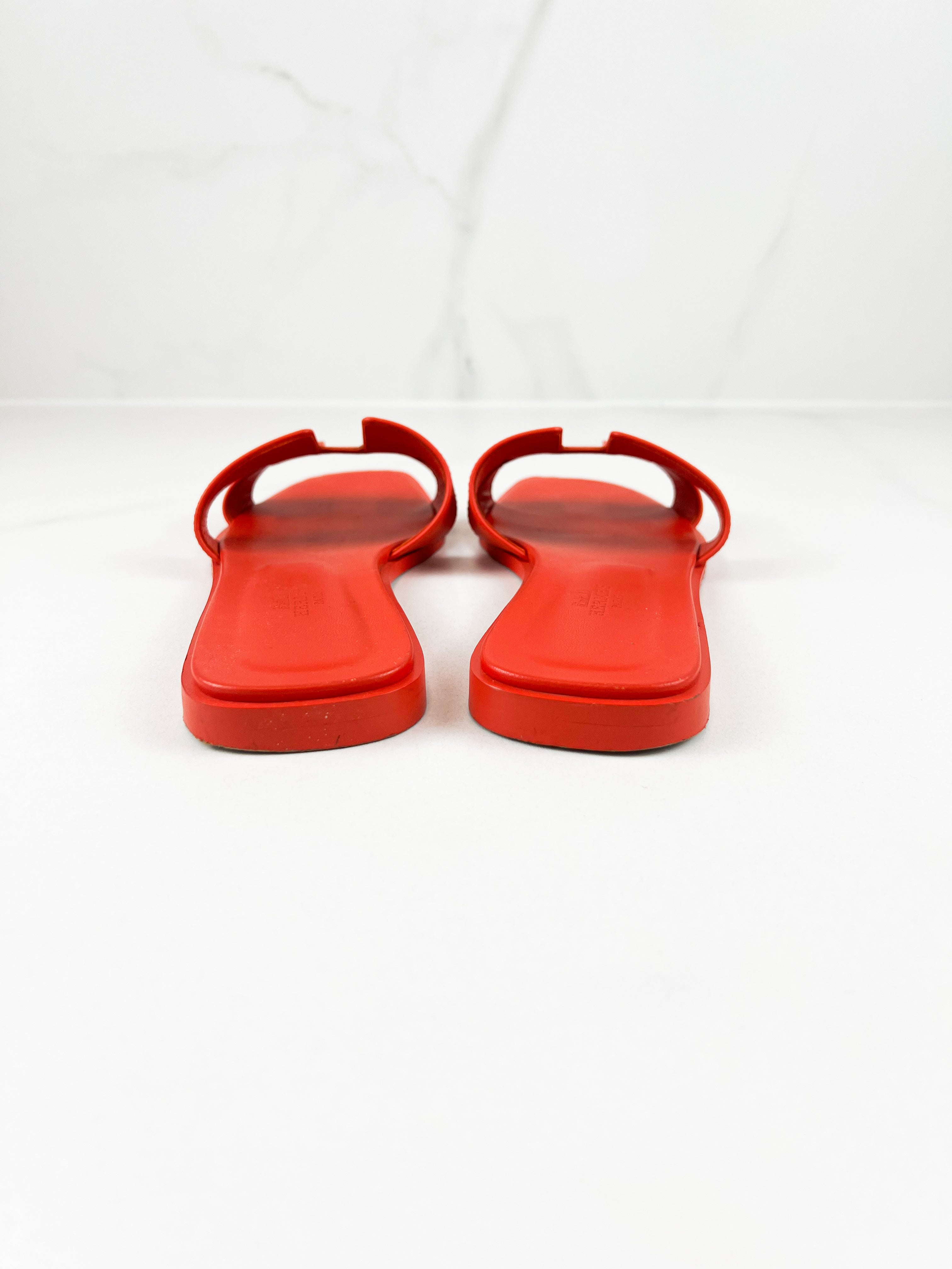 Hermes Oran Sandal in Rouge Grenadine Calfskin 39
