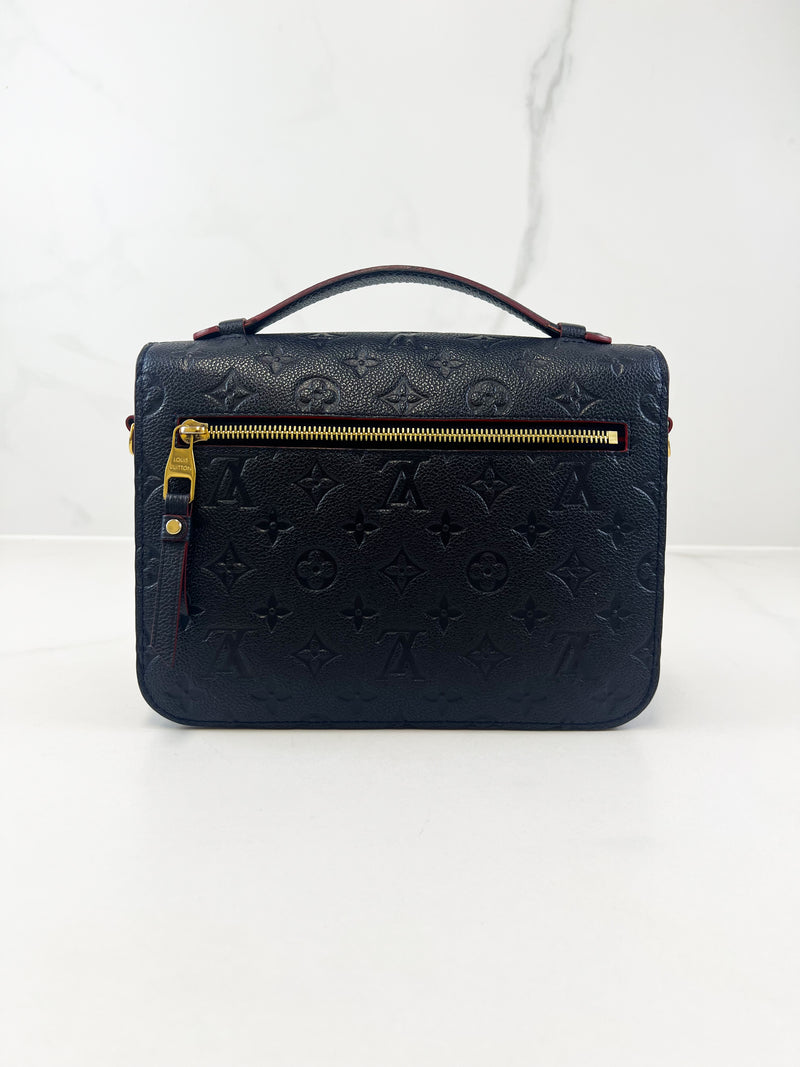 Louis Vuitton Pochette Metis in Marine Rouge