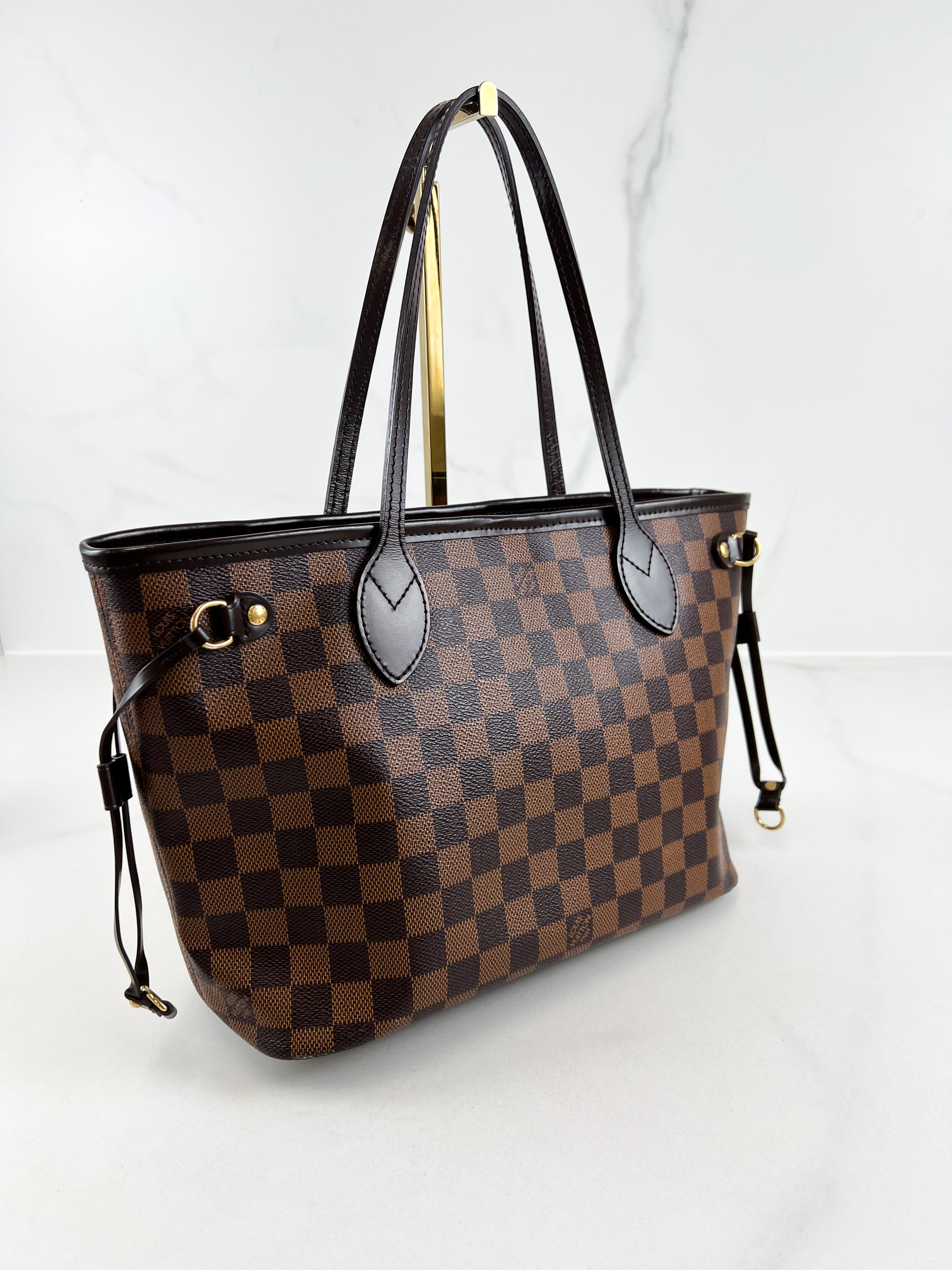 Louis Vuitton Damier Ebene Neverfull PM