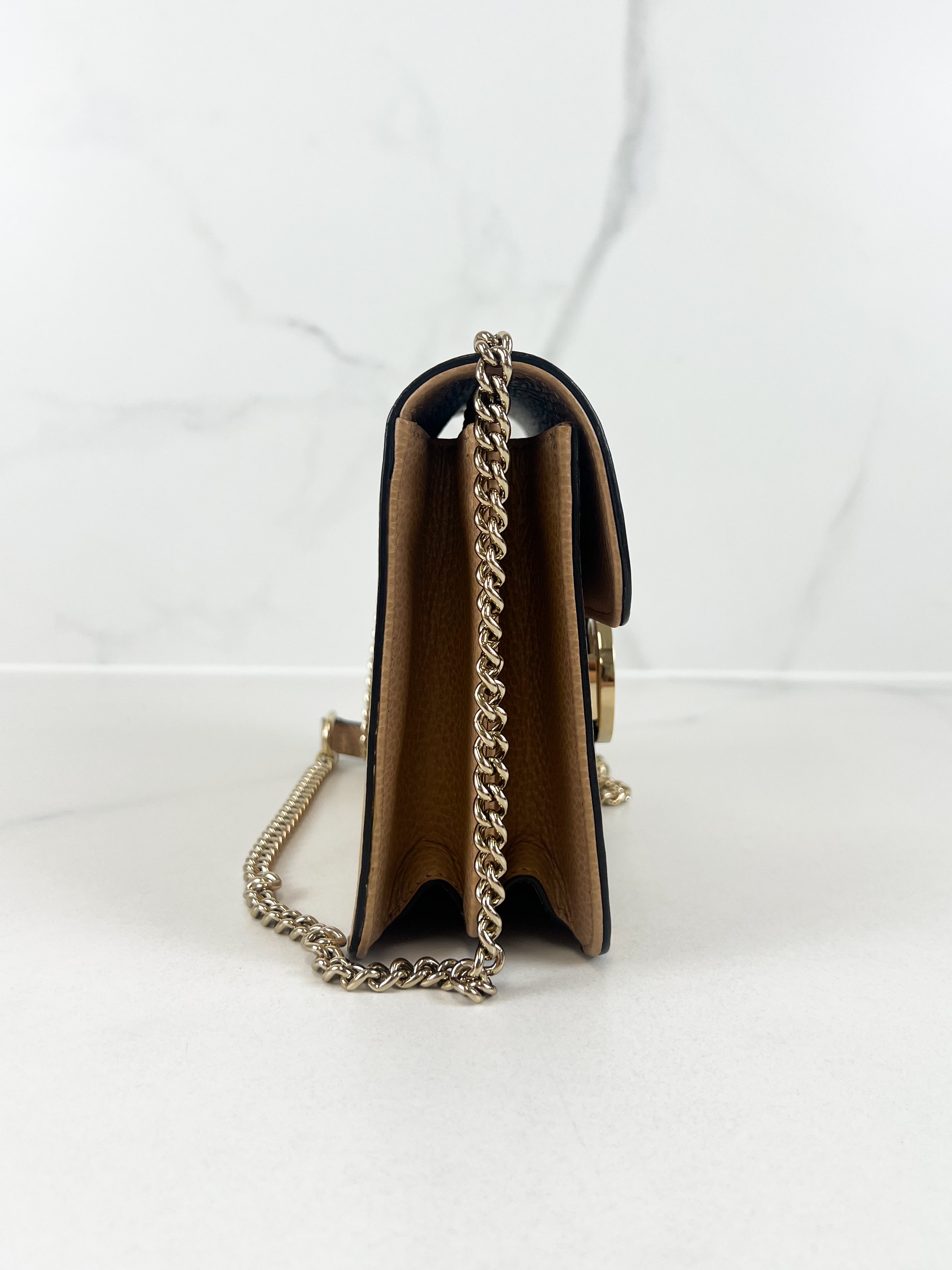 Gucci GG Interlocking Small Leather Shoulder Bag in Beige