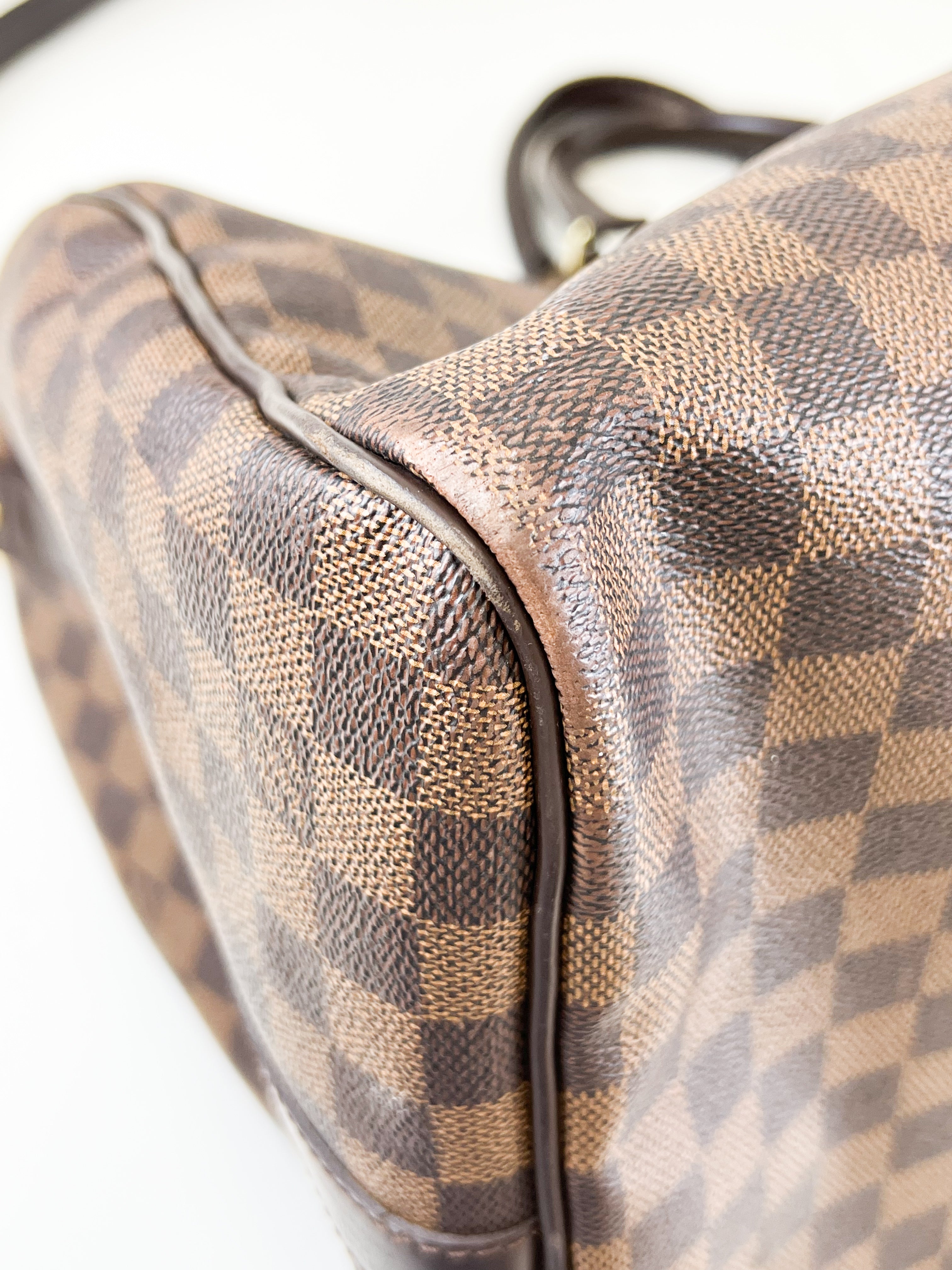 Louis Vuitton Keepall Bandouliere 55 in Damier Ebene