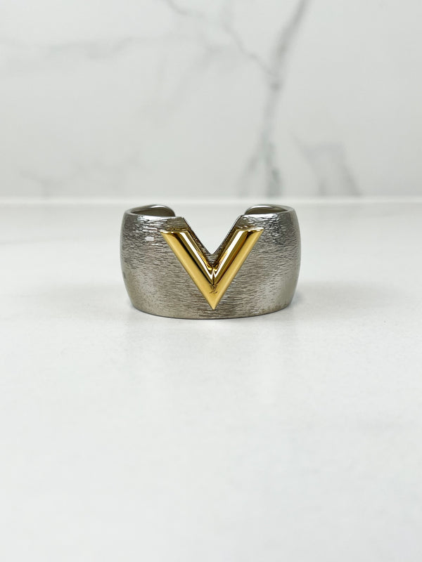 Louis Vuitton Essential V Colorama Cuff Set