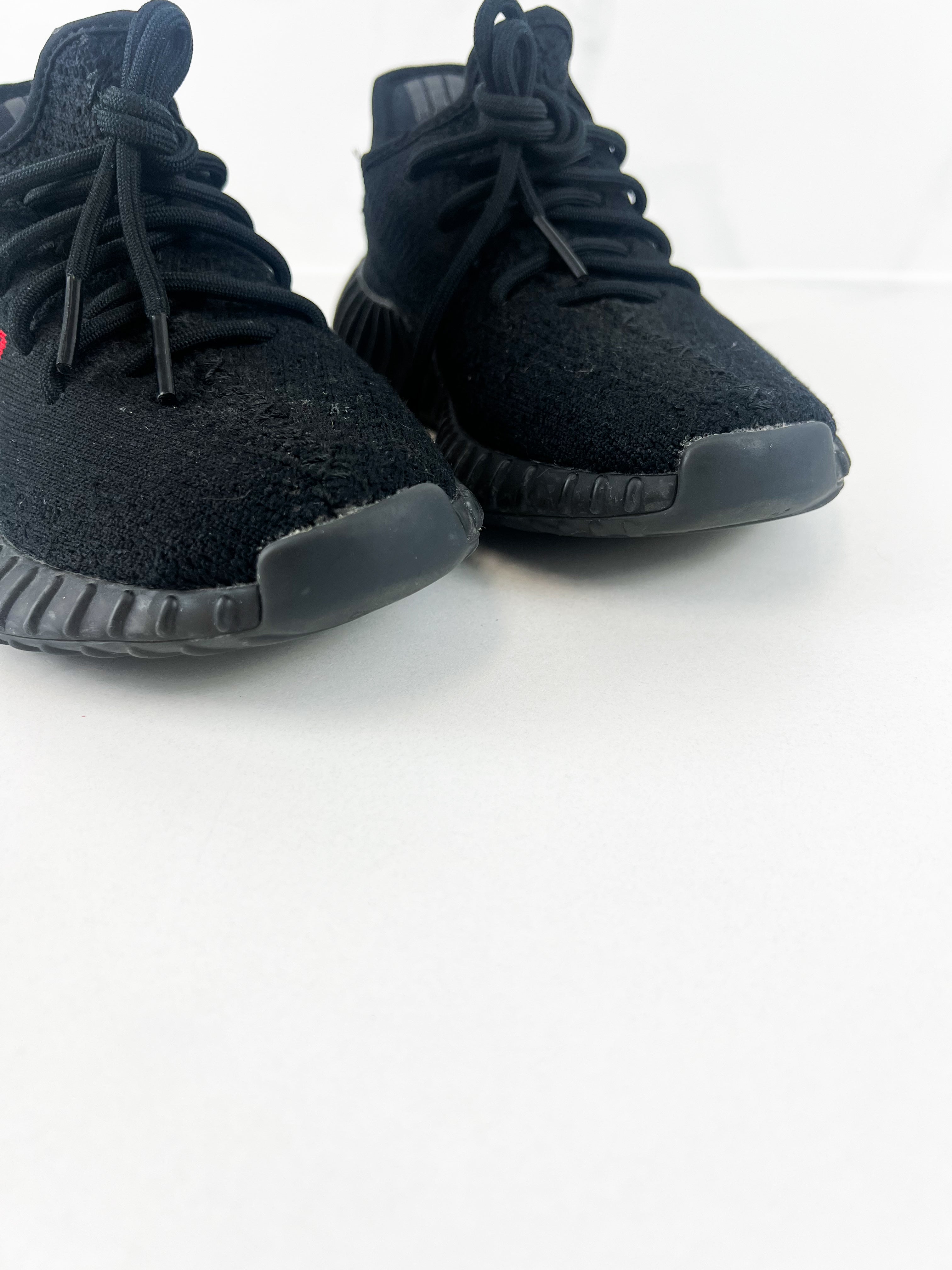 Yeezy Boost 350 V2 Bred Size 6 US