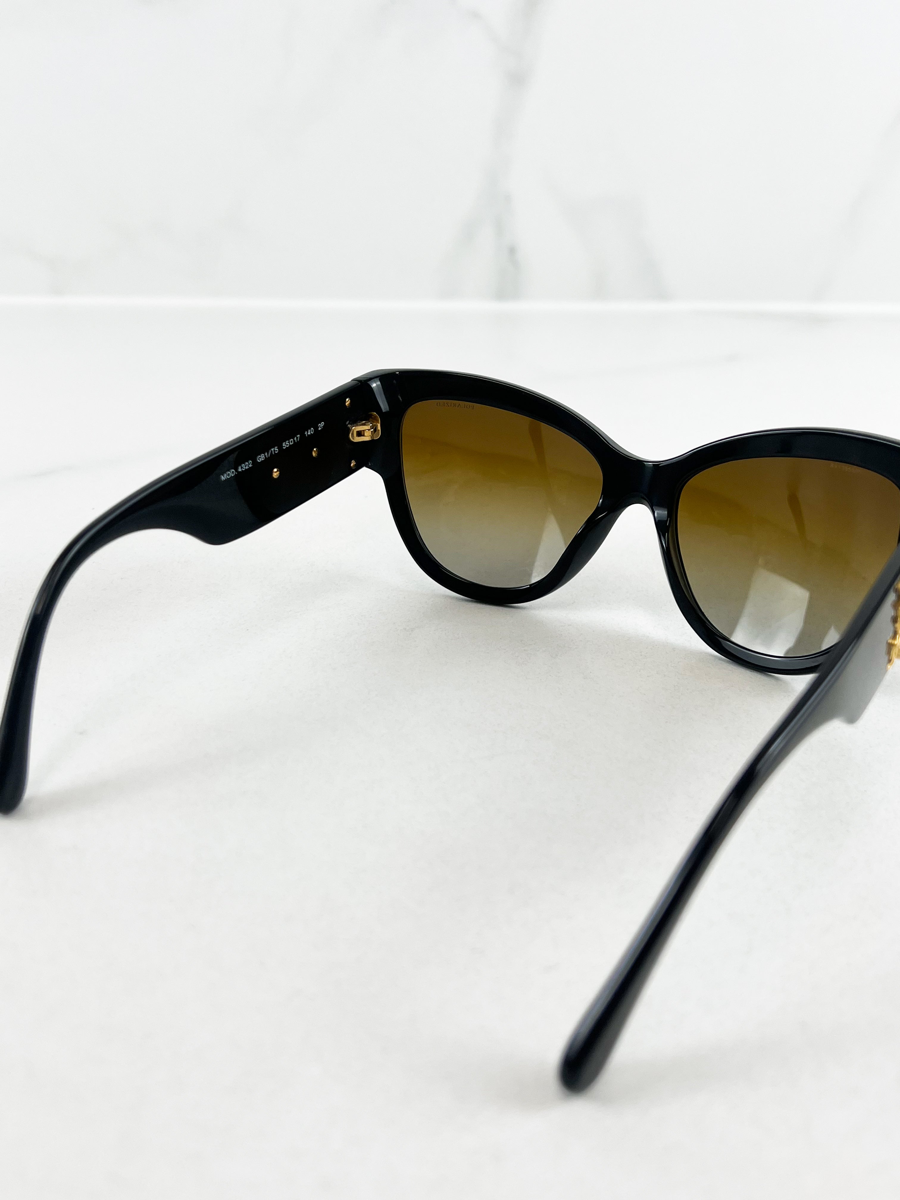 Versace Medusa Logo Sunglasses in Black