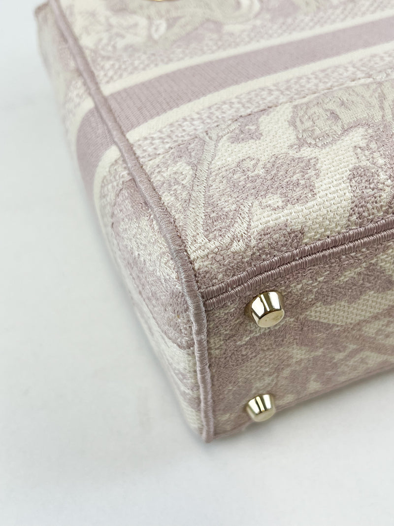 Christian Dior Lady Dior Medium Lady D-Lite Bag