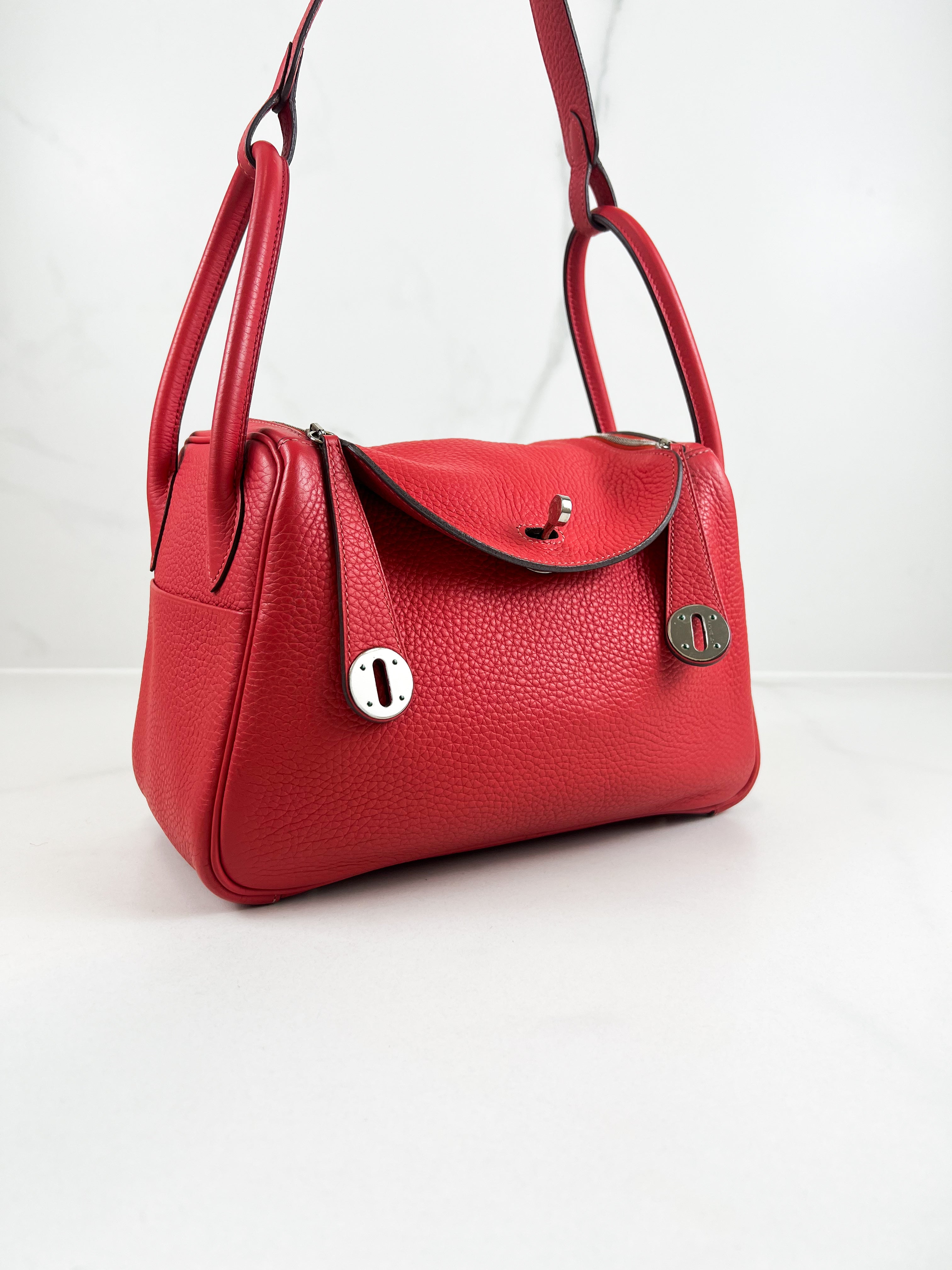 Hermes Sac Lindy 26 Taurillon Clemence 2R Rouge Pivoine