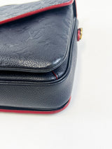 Louis Vuitton Pochette Metis in Marine Rouge