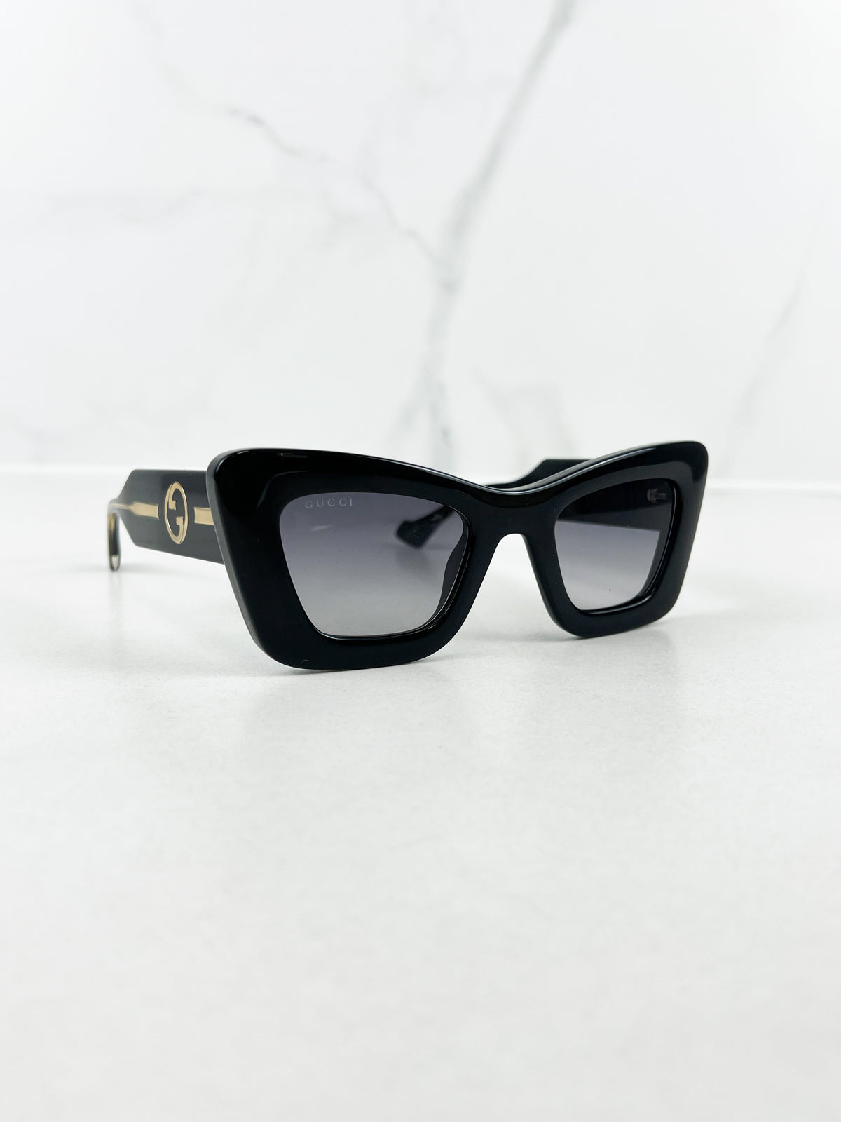 Gucci GG Cat Eye Black Sunglasses GG1552S