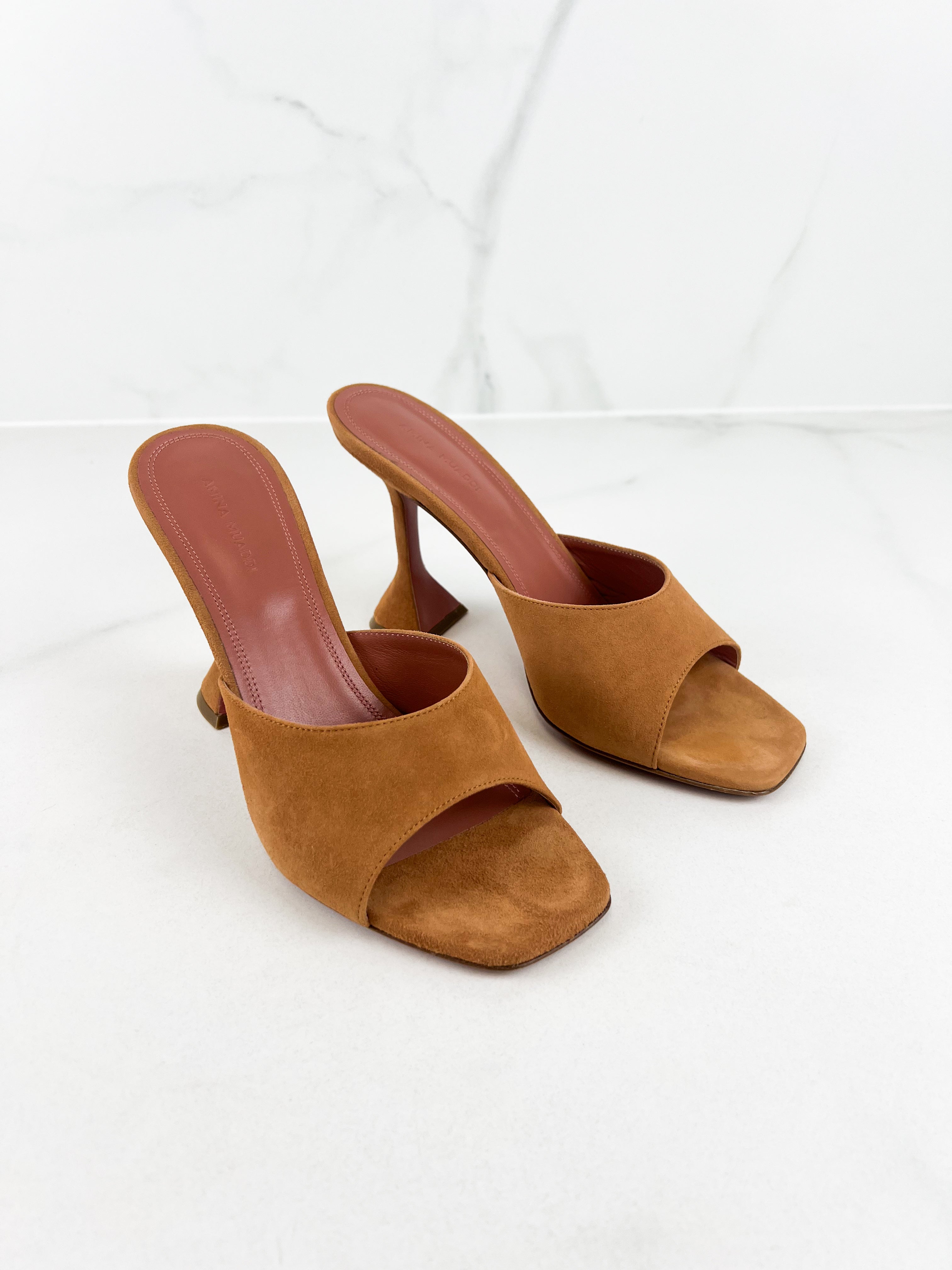 Amina Muaddi Lupita Slipper in Suede Camel Size 40
