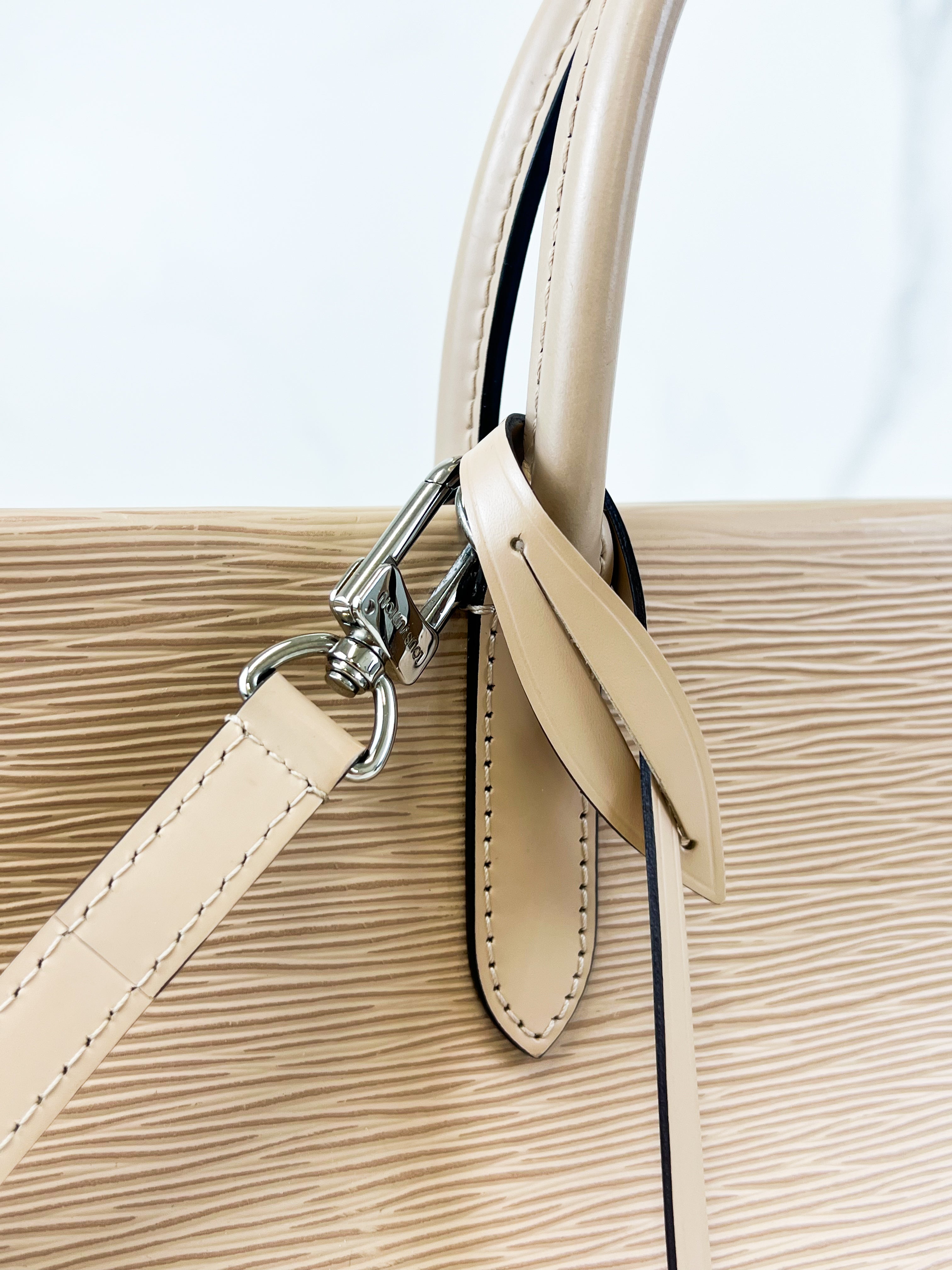 Louis Vuitton Marly MM Bag in Dune Epi Leather