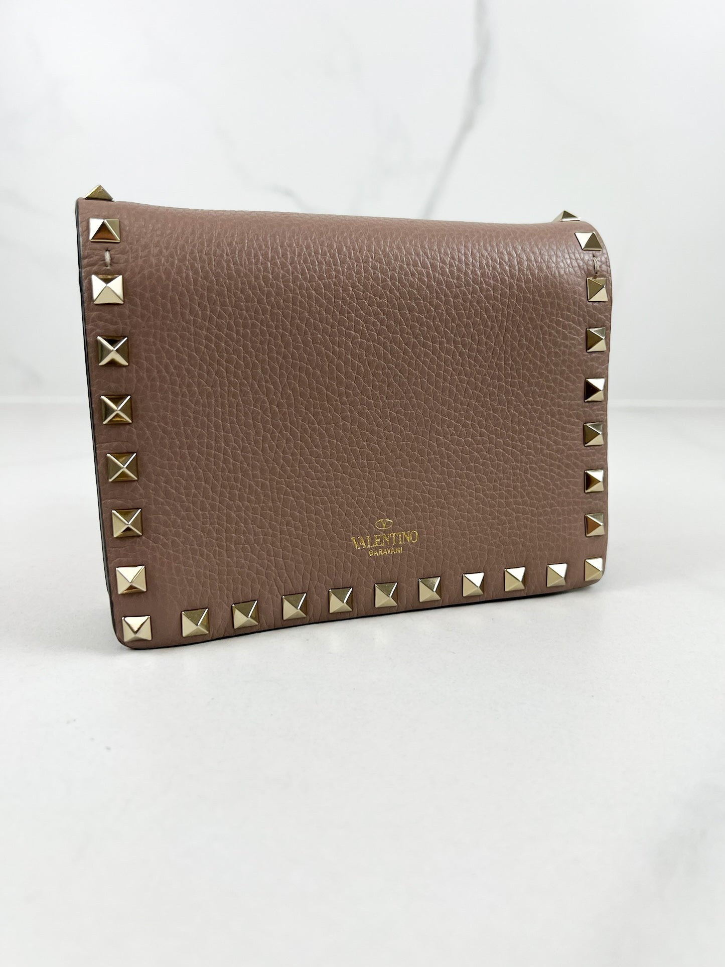 Valentino Garvani Rockstud Chain WOC in Blush Pink