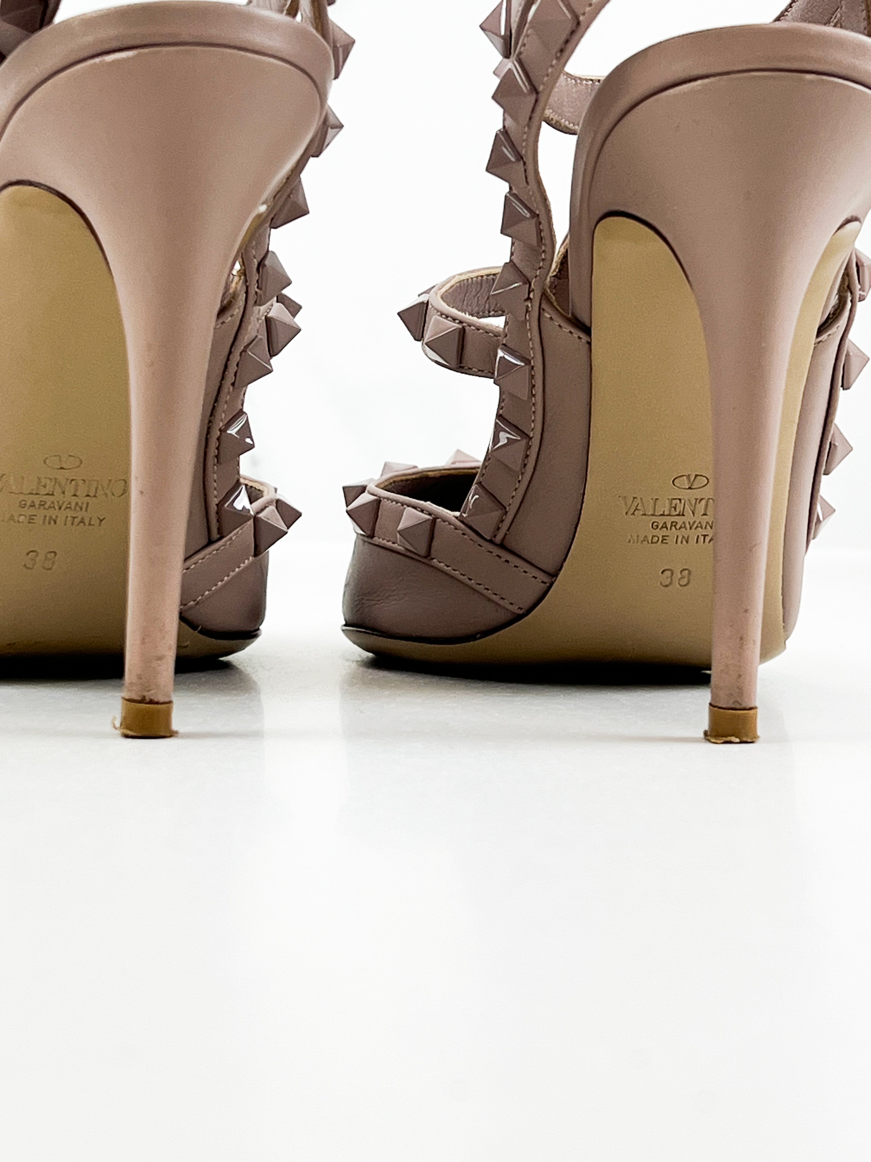 Valentino Garavani Rockstud Caged Pump Size 38
