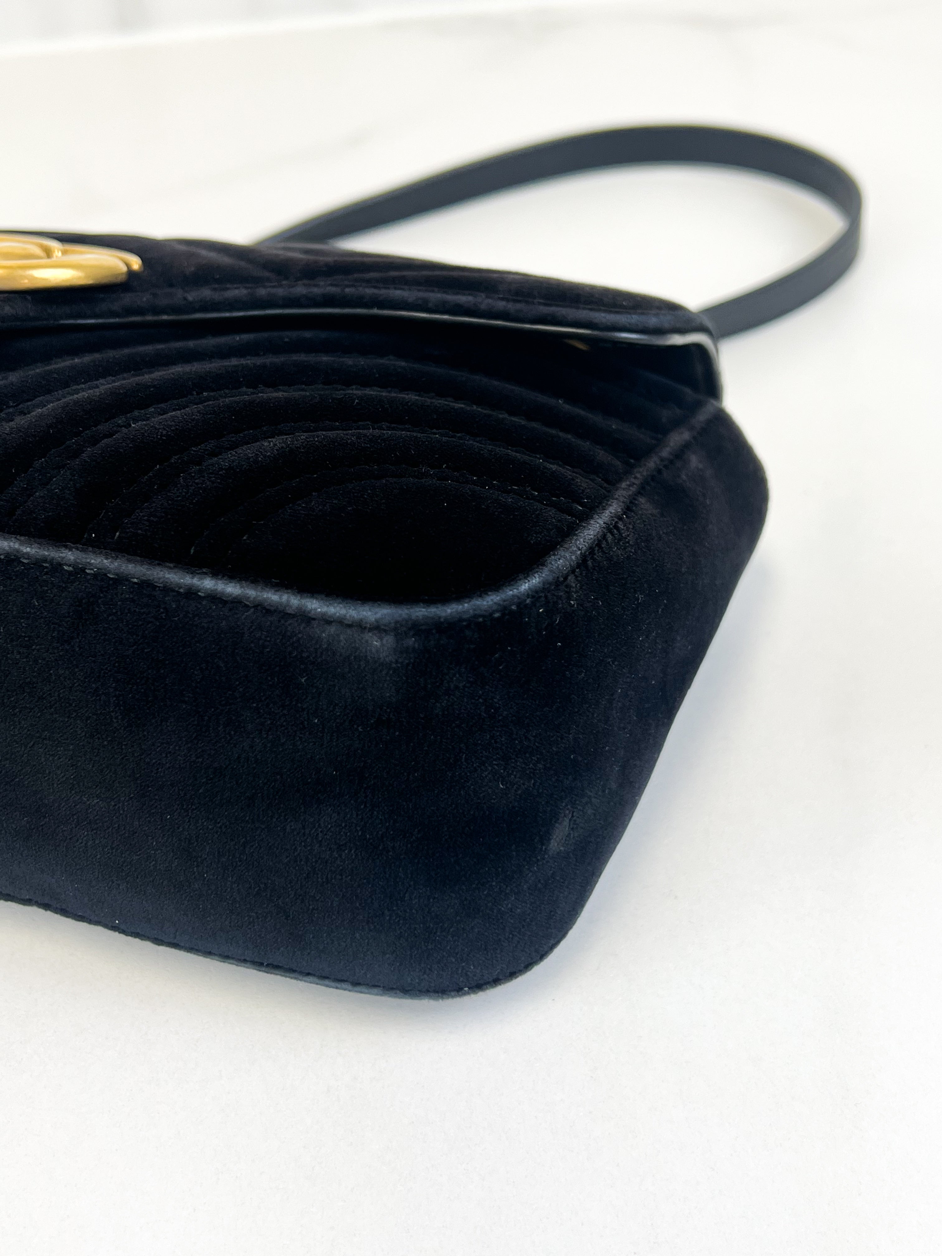 Gucci GG Marmont Matelasse Small Velvet Flap Shoulder Bag Black