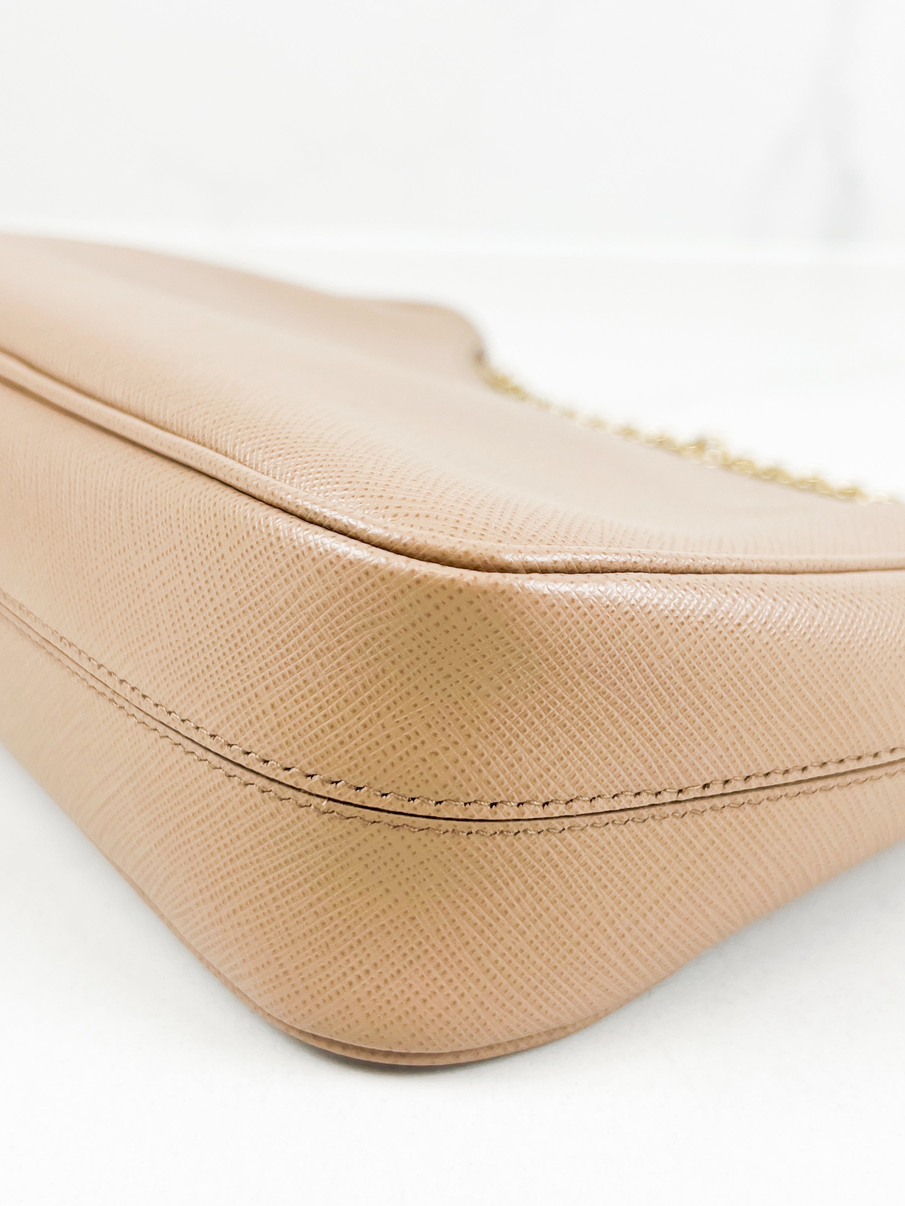 Prada Re-Edition 2005 Saffiano Leather Bag