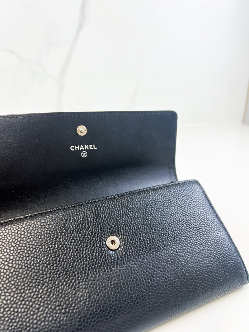 Chanel Caviar Wallet