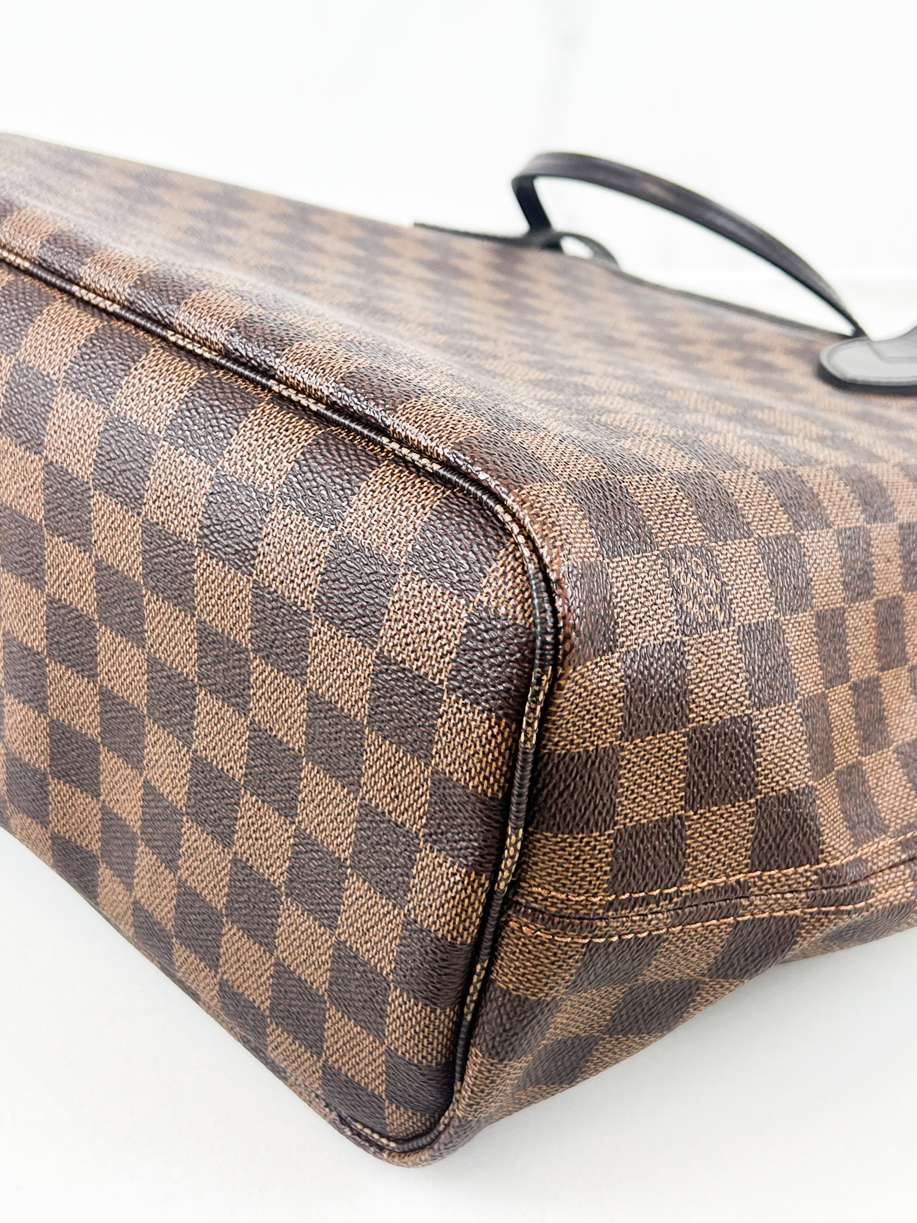 Louis Vuitton Damier Ebene Neverfull MM