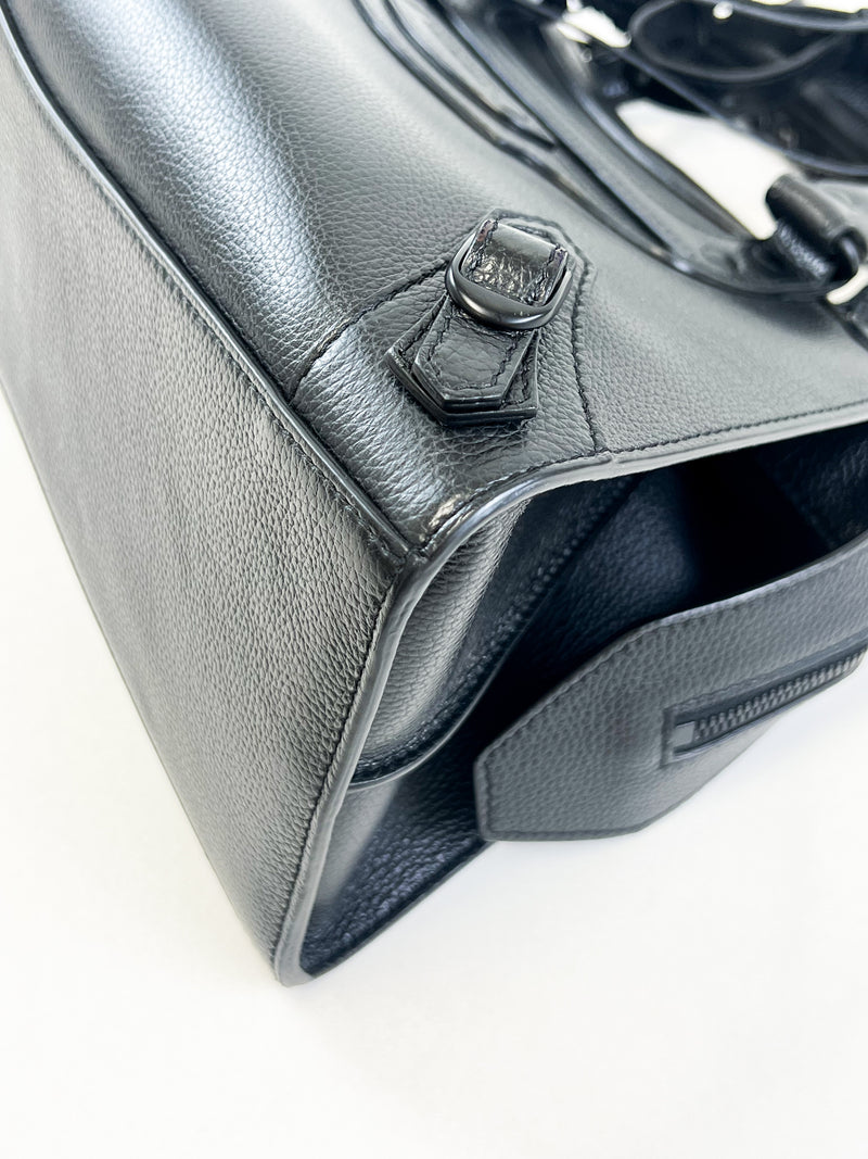 Balenciaga Neo Classic City Grained Shoulder Bag
