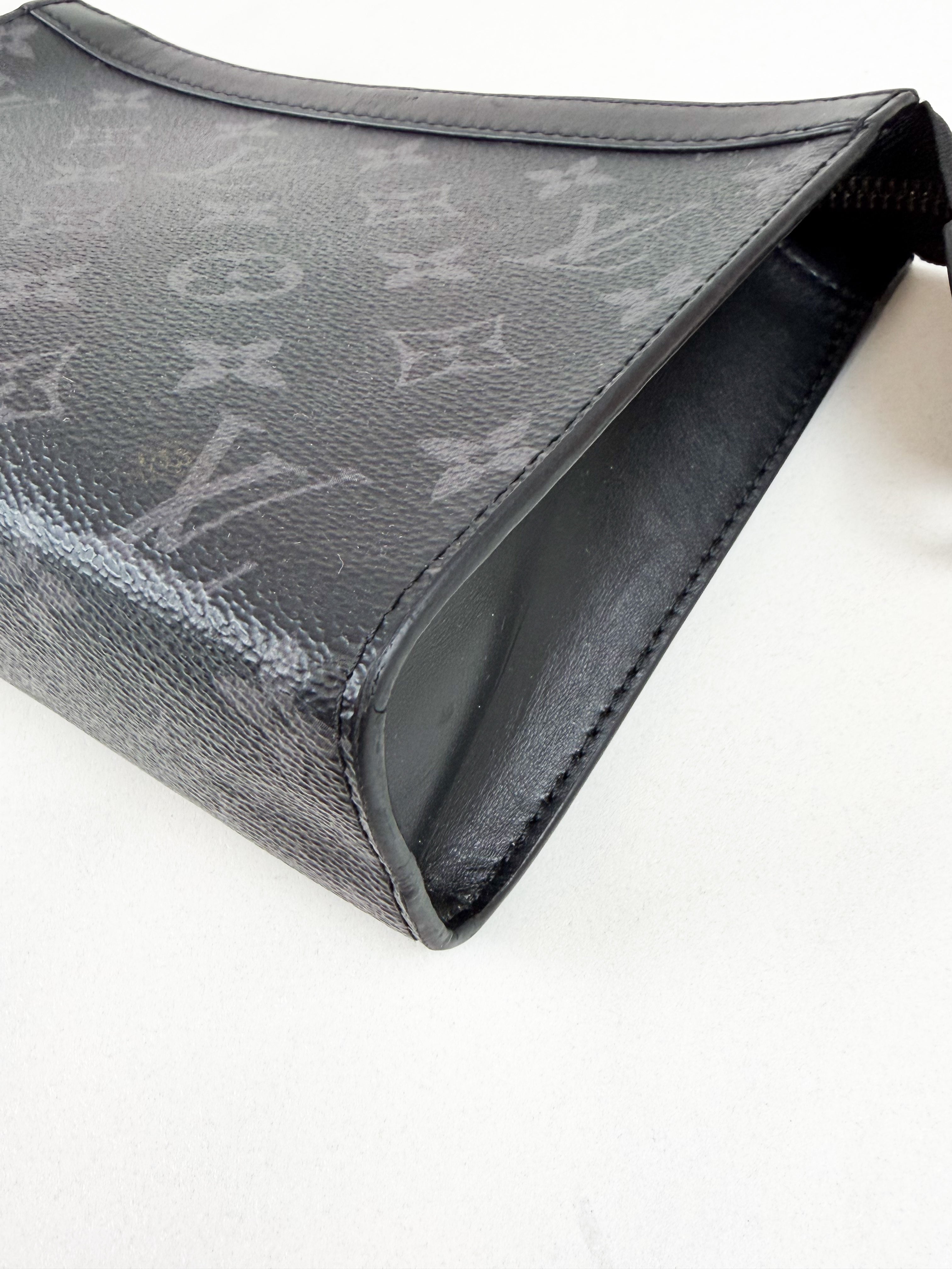 Louis Vuitton Gaston Wearable Wallet
