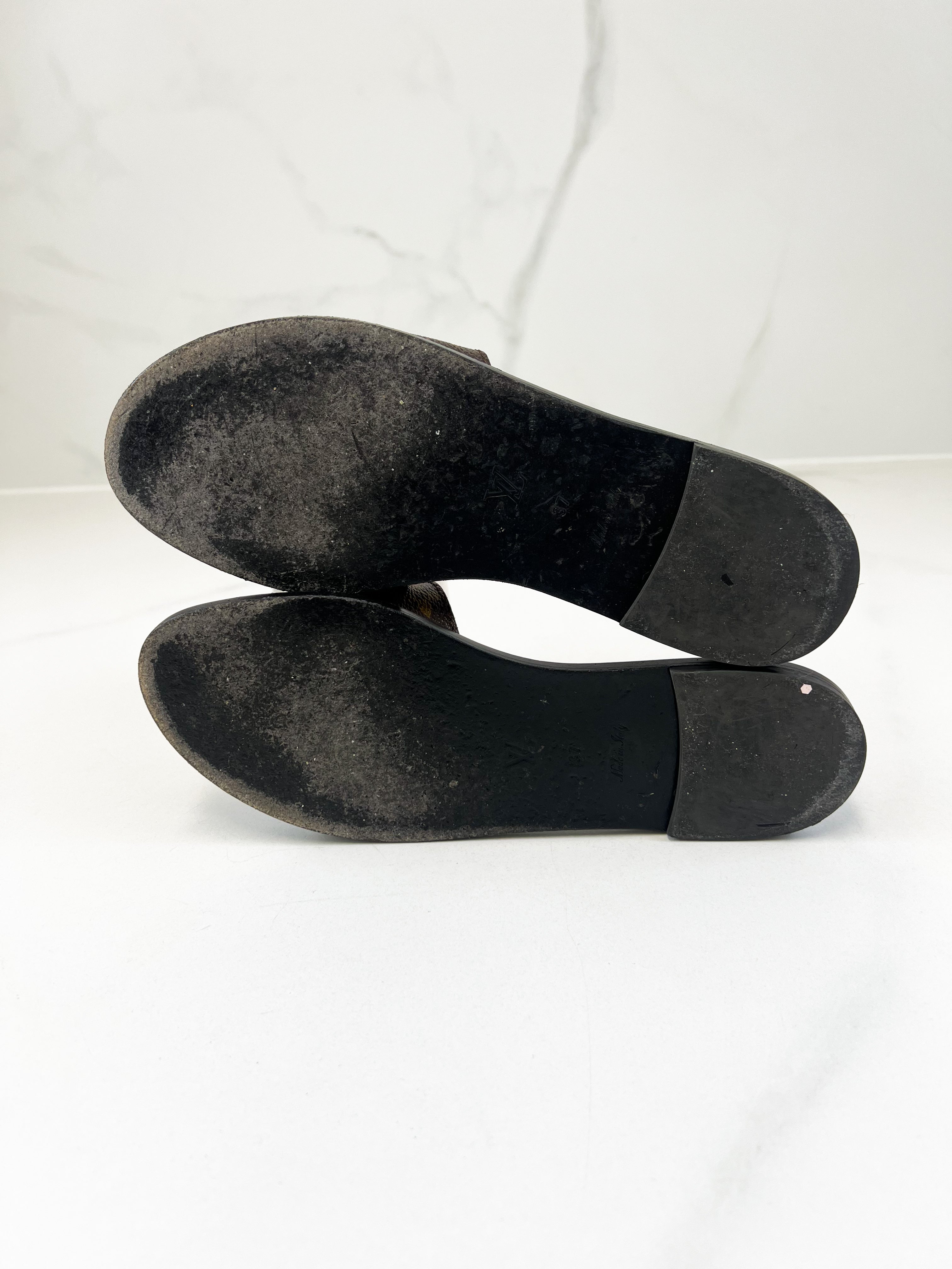 Louis Vuitton Monogram Lock It Flat Slides Size 37