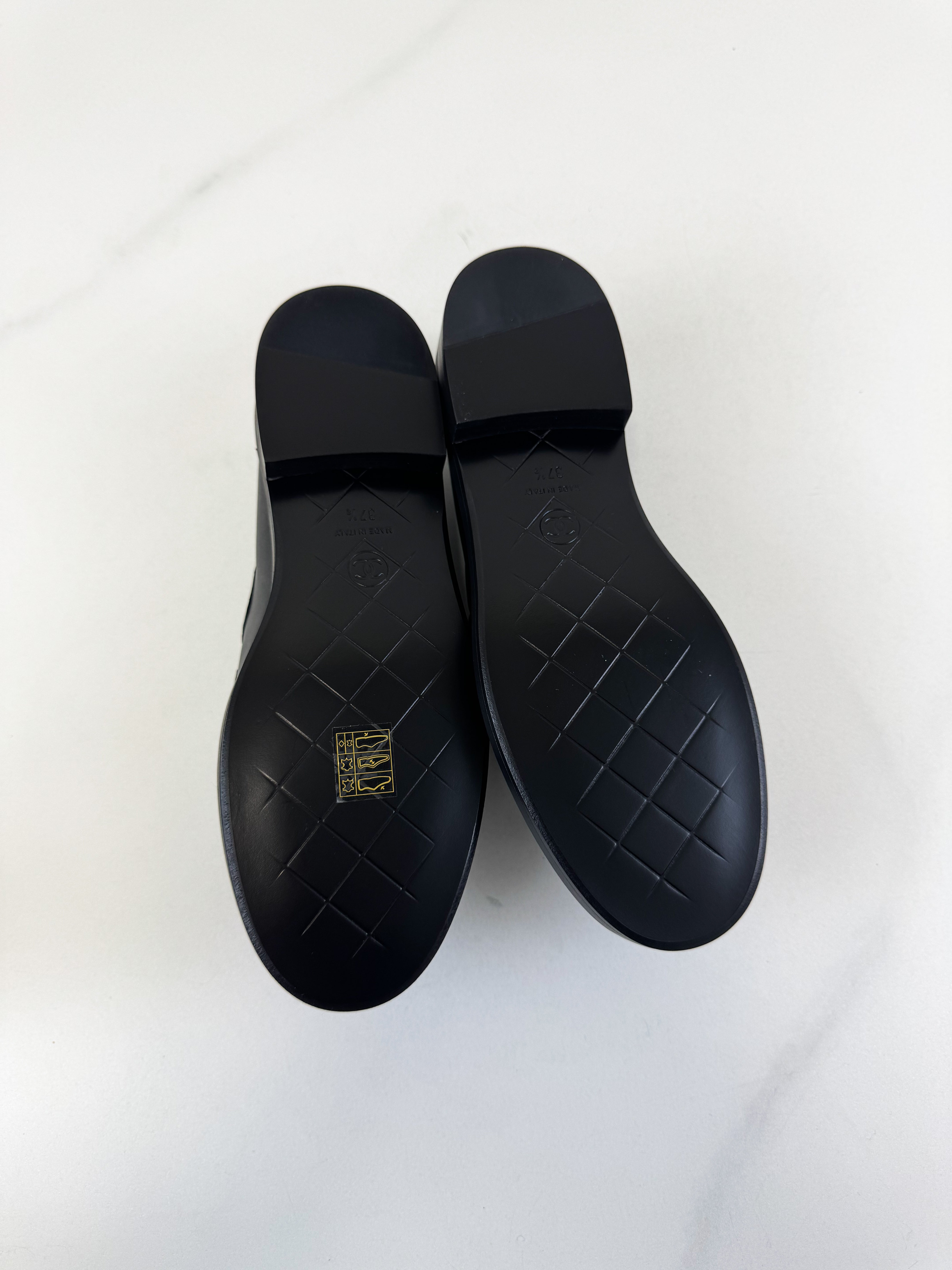 Chanel Black Quilted Turn Lock Loafer Size 37.5