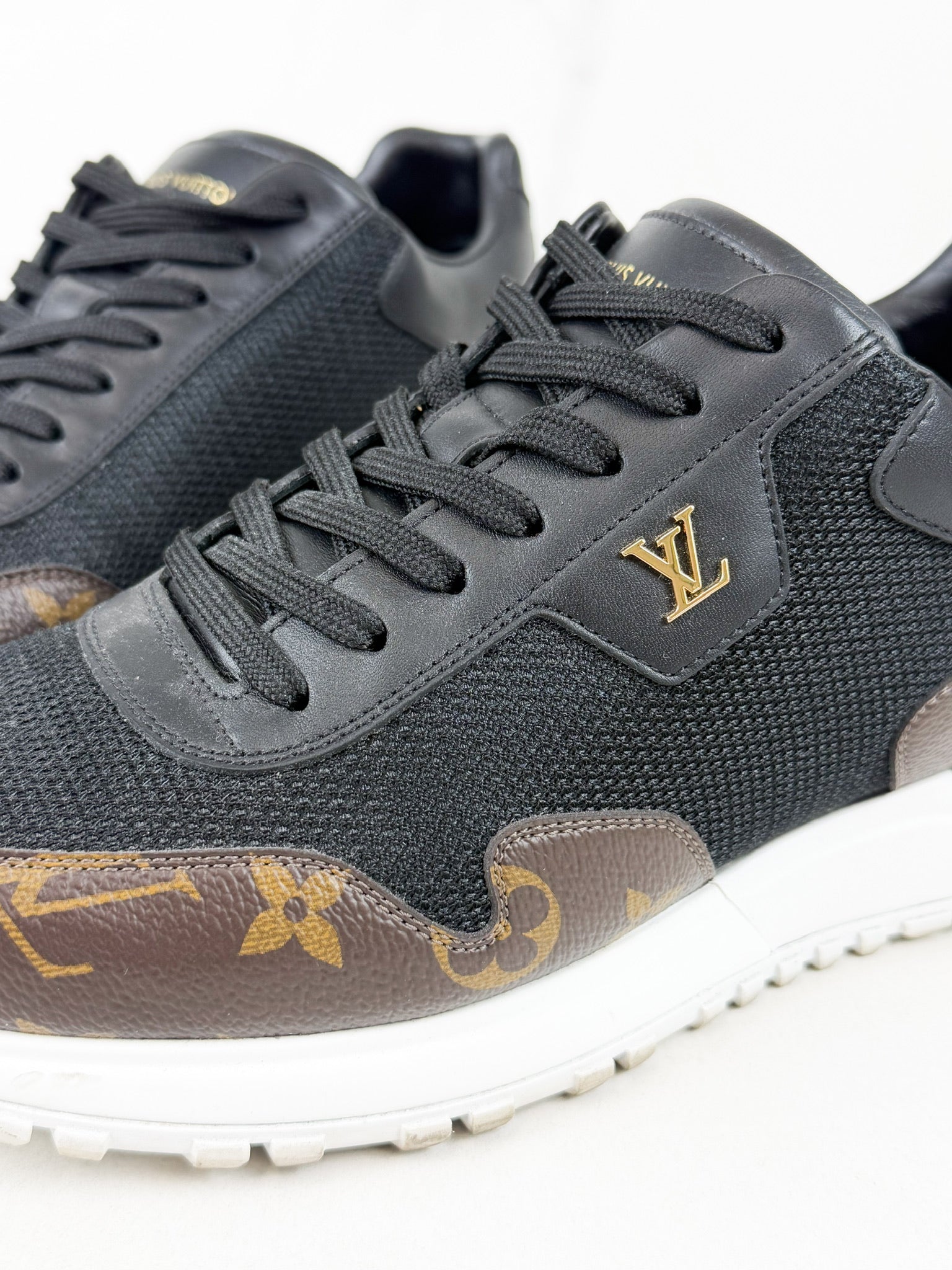 Louis Vuitton Runaway Sneaker Size 5.5 Men's
