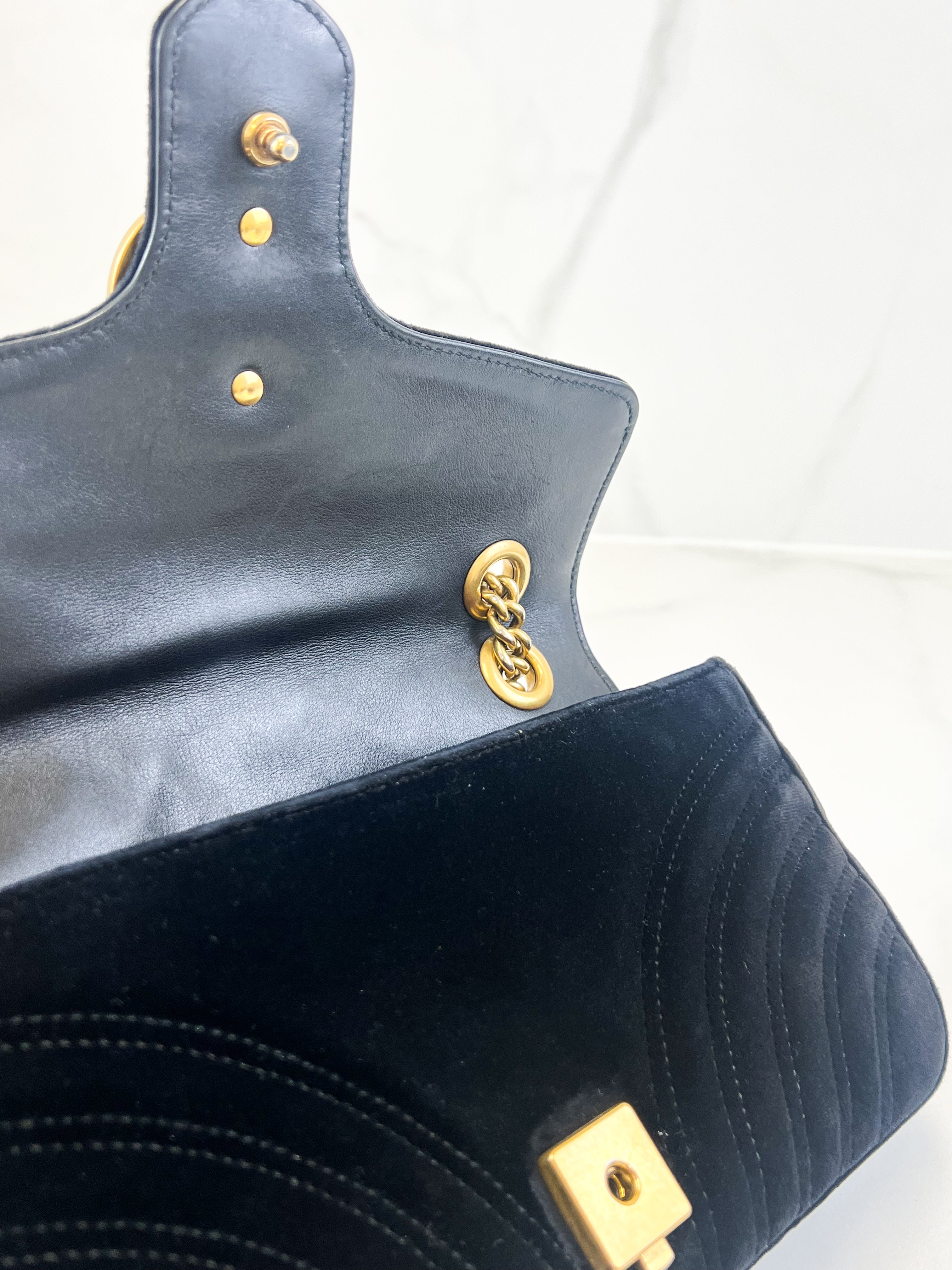 Gucci GG Marmont Matelasse Small Velvet Flap Shoulder Bag Black